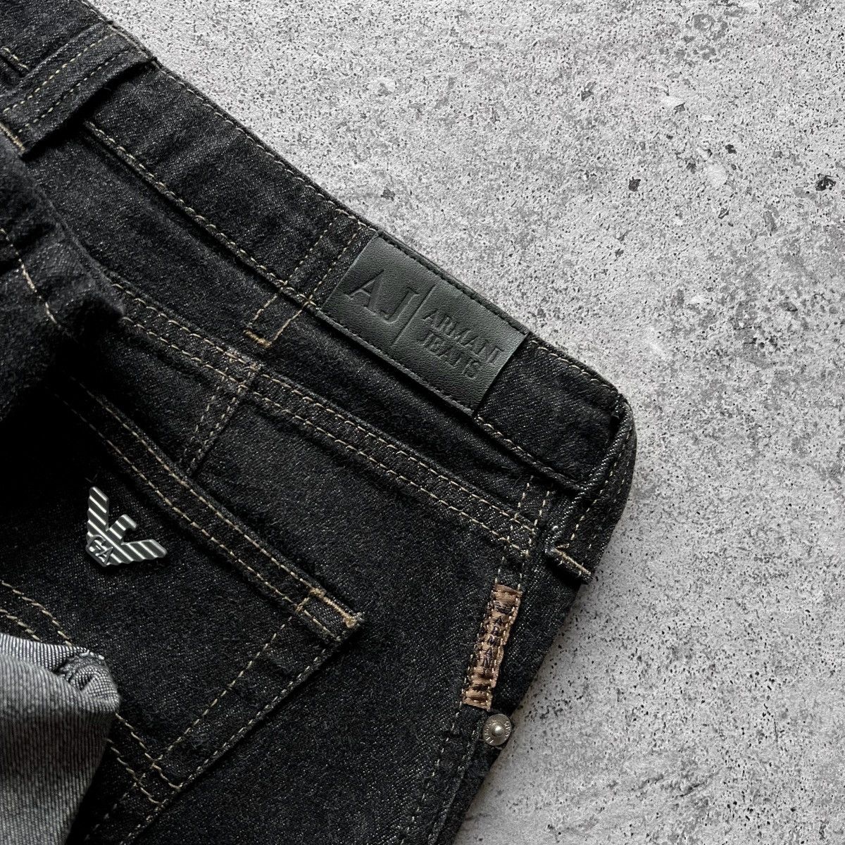 Armani × Emporio Armani Armani Jeans Womens Dark Gray Denim Straight Jeans Zipper Size 28" / US 6 / IT 42 - 7 Thumbnail