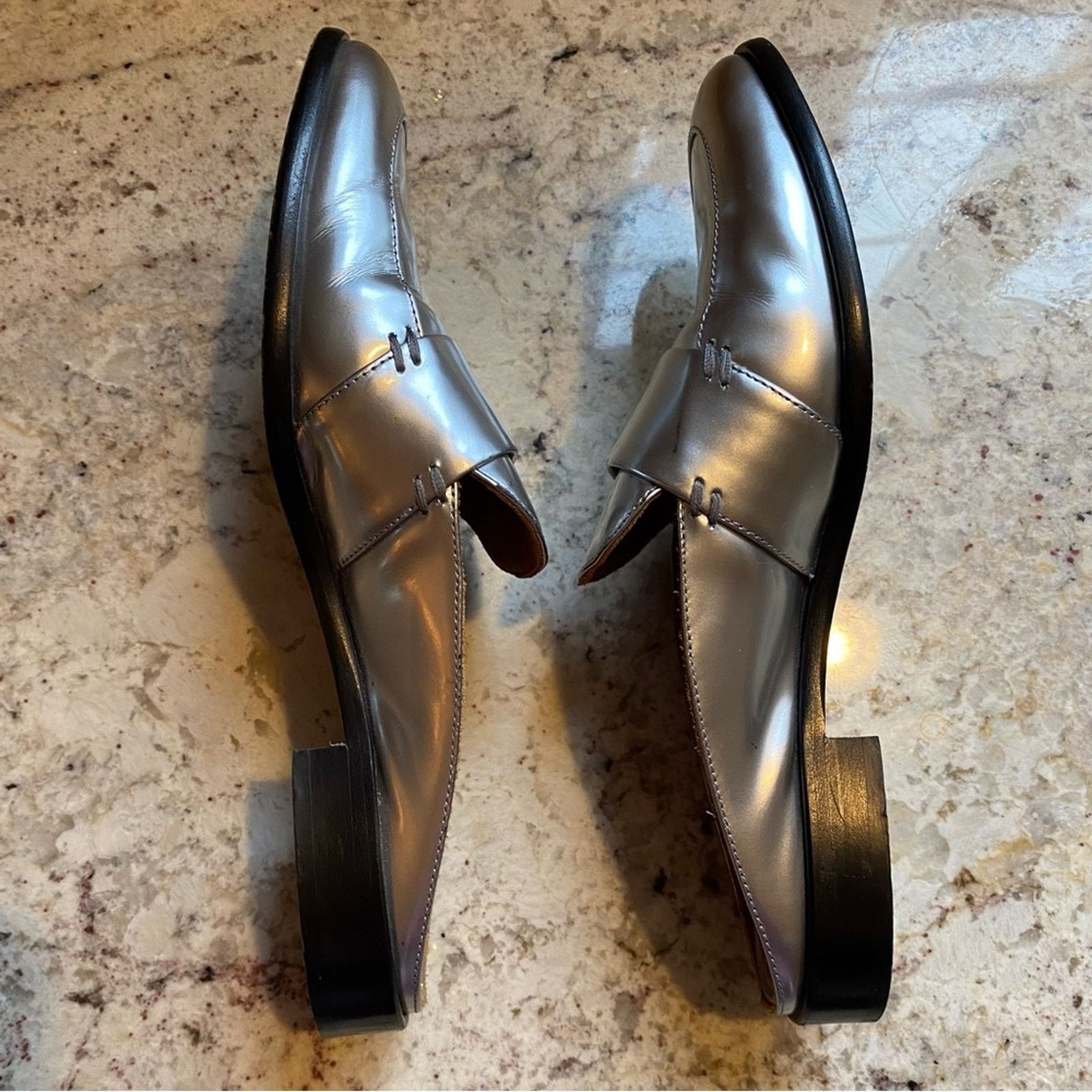 M.Gemi M. Gemi $278 The Pisa Silver Loafer Mule Size 35.5 US 5 Size US 5 / IT 35 - 4 Thumbnail