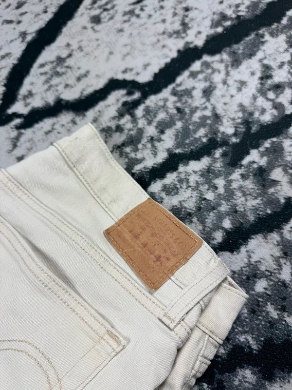 Levi's Vintage Levis Boyfriend jeans 30 27 cream Size 30" / US 8 / IT 44 - 5 Thumbnail