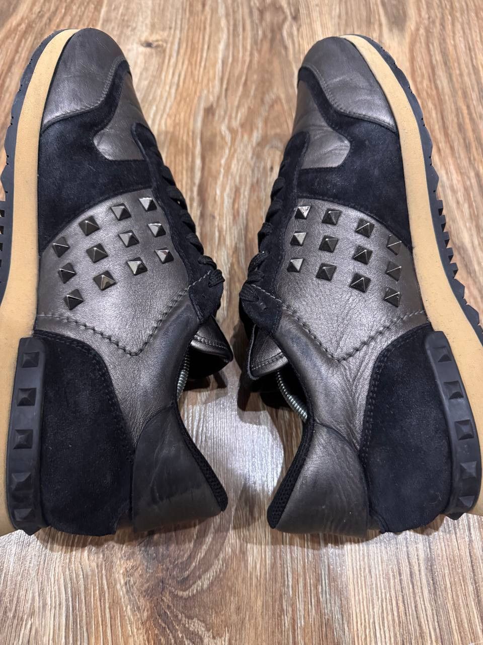 Valentino Valentino Leather Suede Rockrunner Stud Sneakers Size 43 Size US 10 / EU 43 - 18 Thumbnail