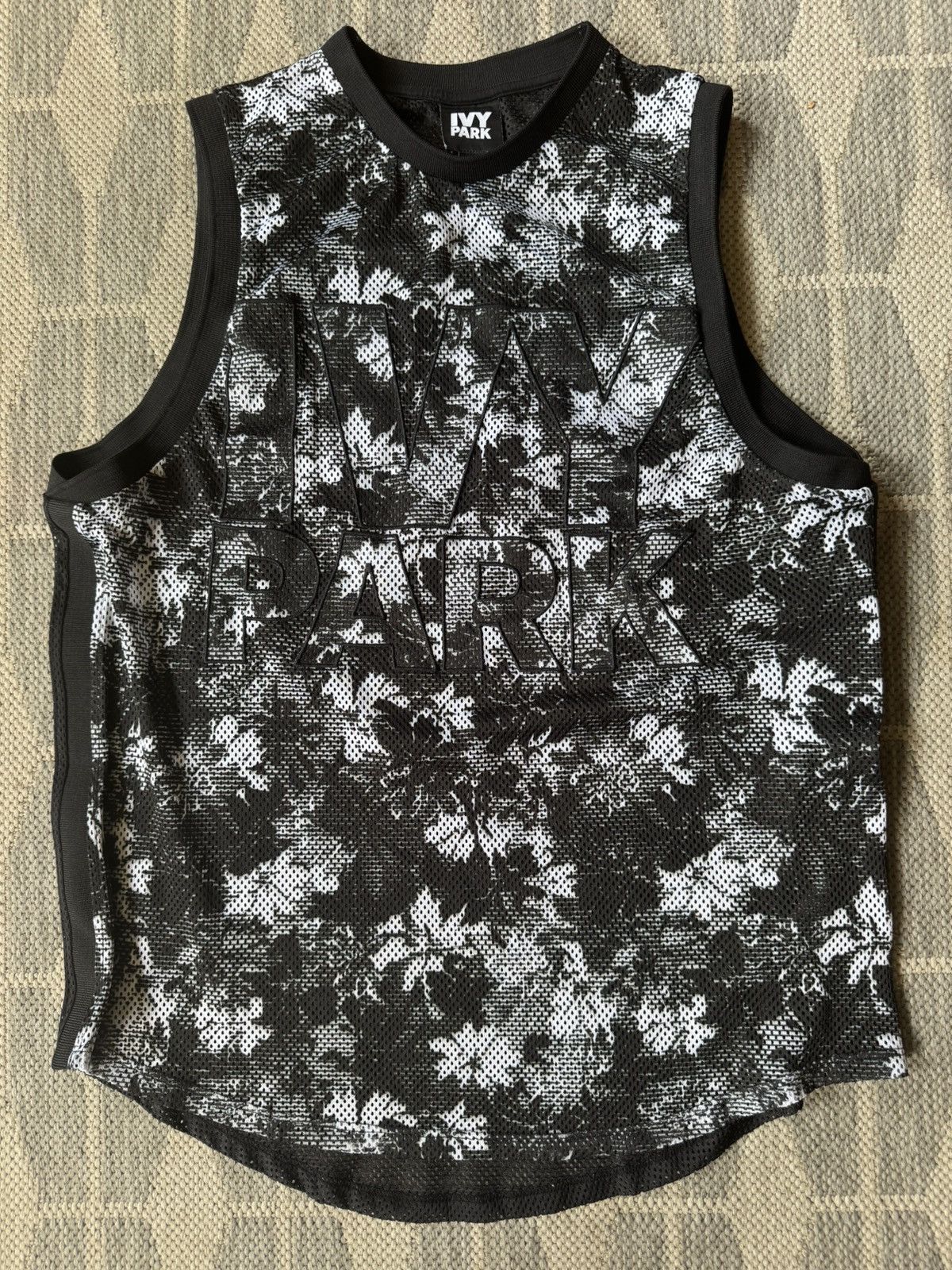 Ivy Park Floral Mesh Basketball Tank Jersey, Streetwear Revolve Size M / US 6-8 / IT 42-44 - 4 Thumbnail