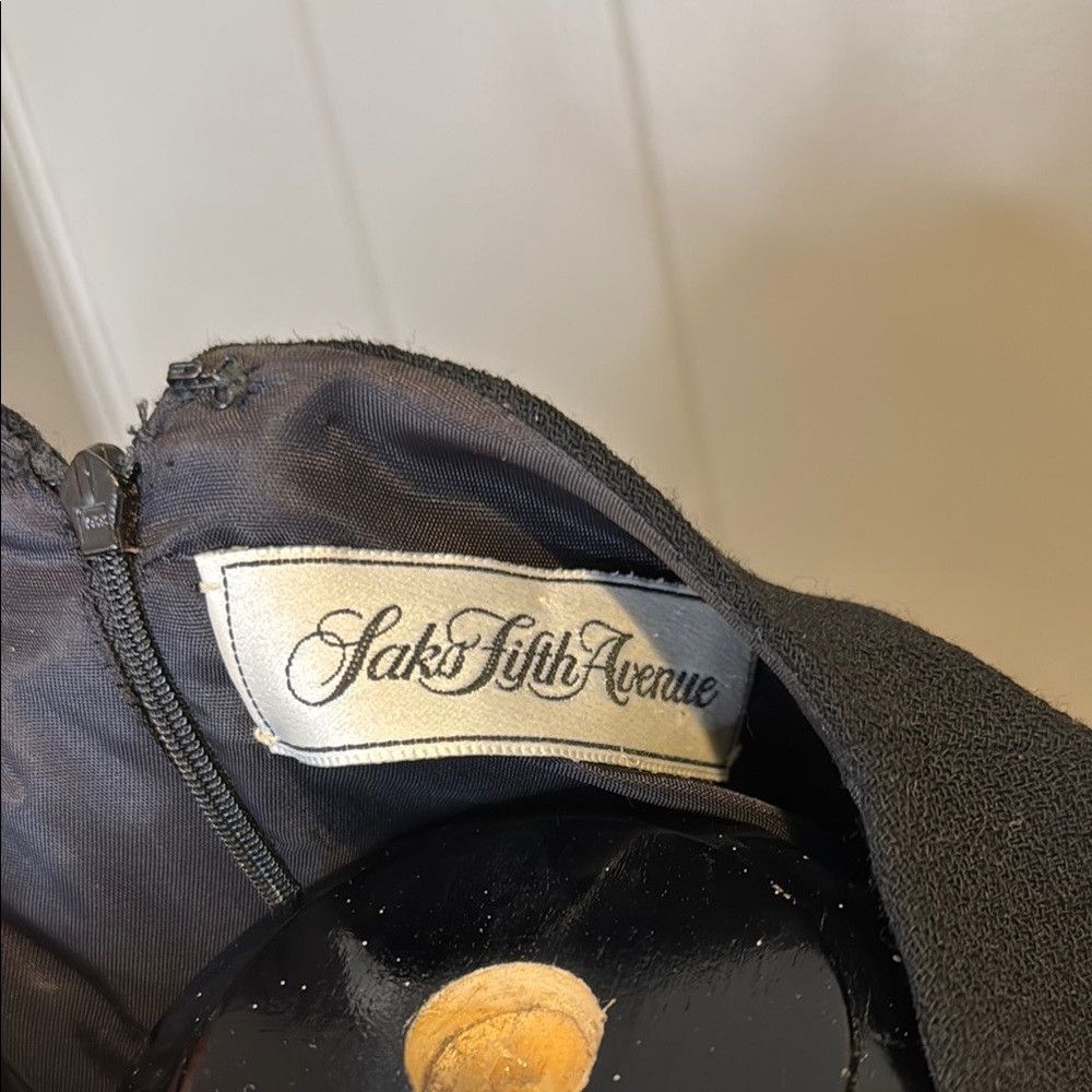 Saks Fifth Avenue Saks Fifth Avenue David Hayes Women’s Large Black Sheath Dr Size L / US 10 / IT 46 - 2 Thumbnail