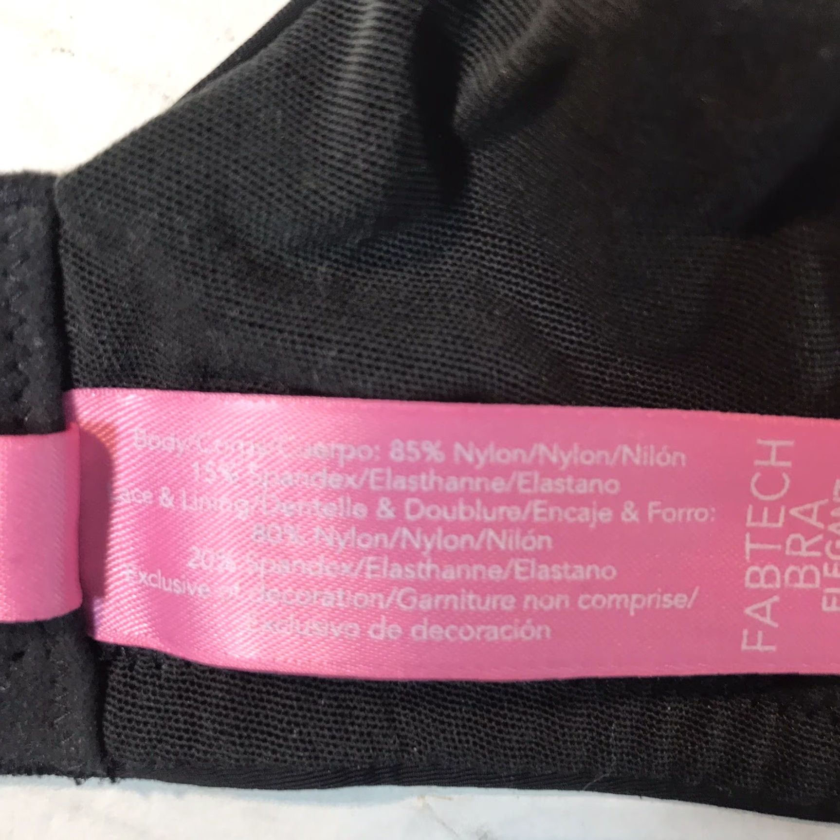 Isaac Mizrahi Isaac Mizrahi Black Wireless Lace T-Shirt Bra Womens 38C Modern Designer Size ONE SIZE - 7 Thumbnail