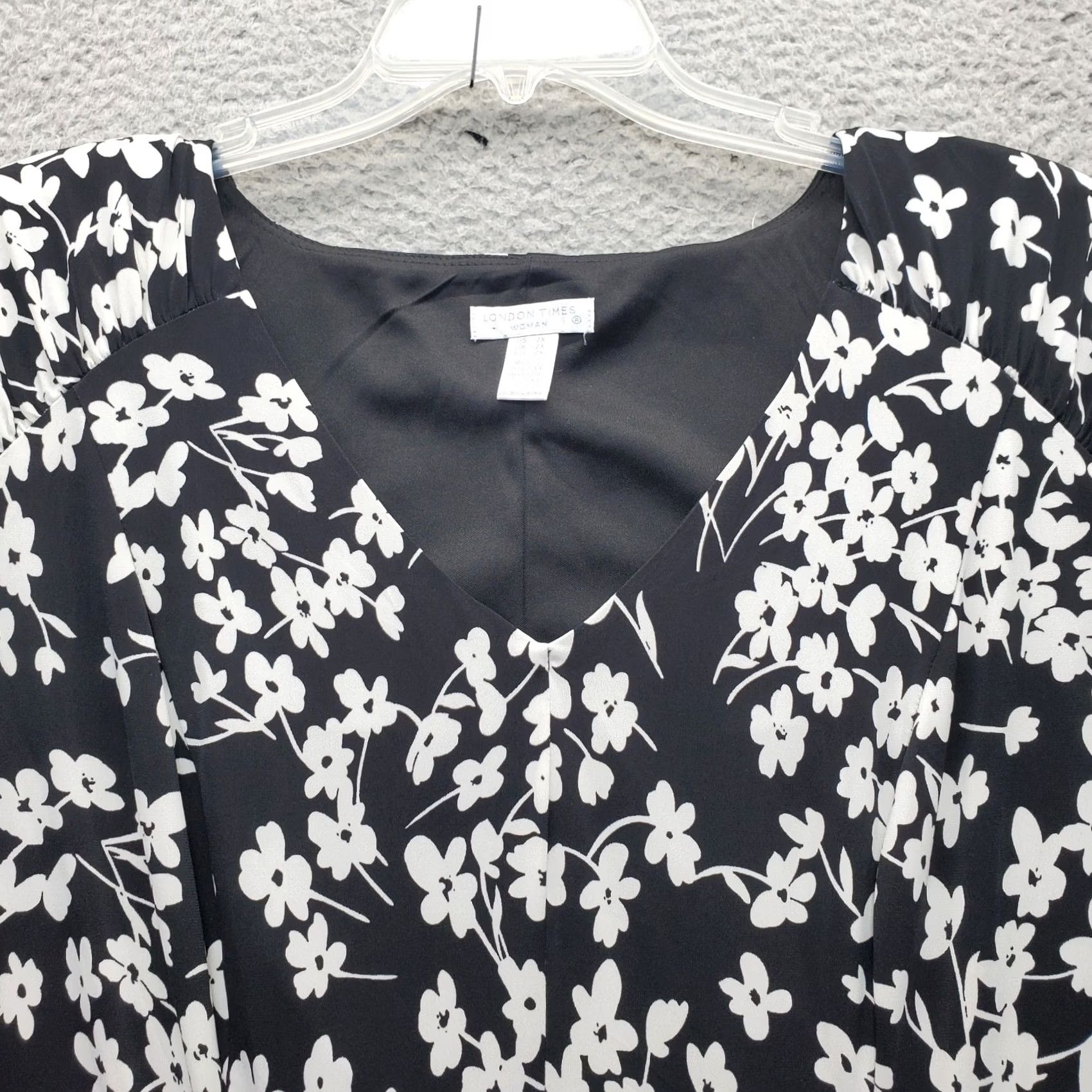 Vintage London Times Dress Women 2X Multi Floral Stretch Sleeveless Pullover Fit & Flare V-Neck Casual Knee Length Size XXL / US 16-18 / IT 52-54 - 8 Thumbnail