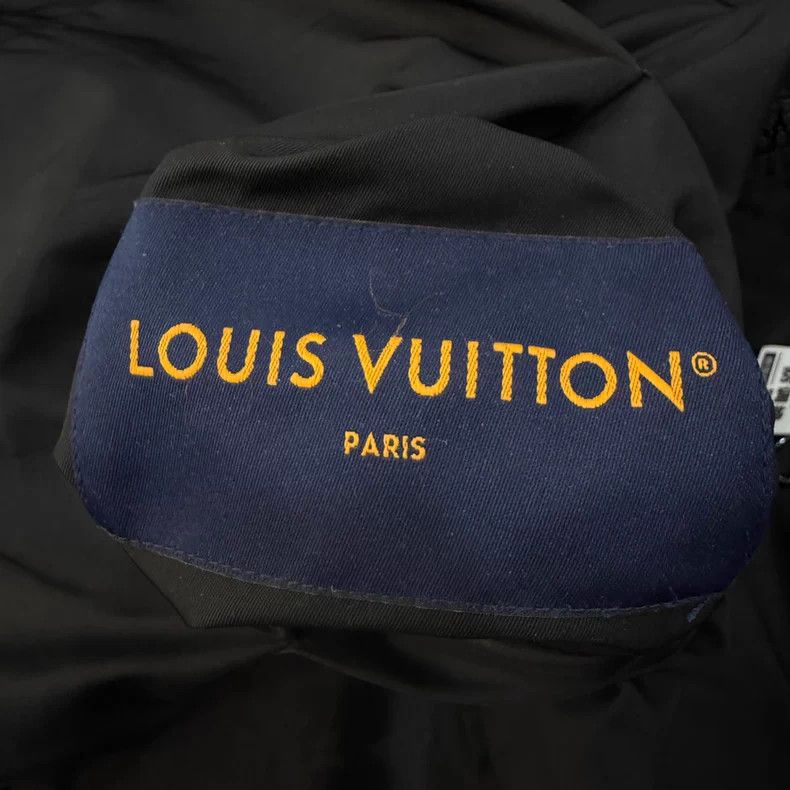 Louis Vuitton Louis Vuitton Black pin full of logo double-sided wear ass Size US L / EU 52-54 / 3 - 7 Thumbnail