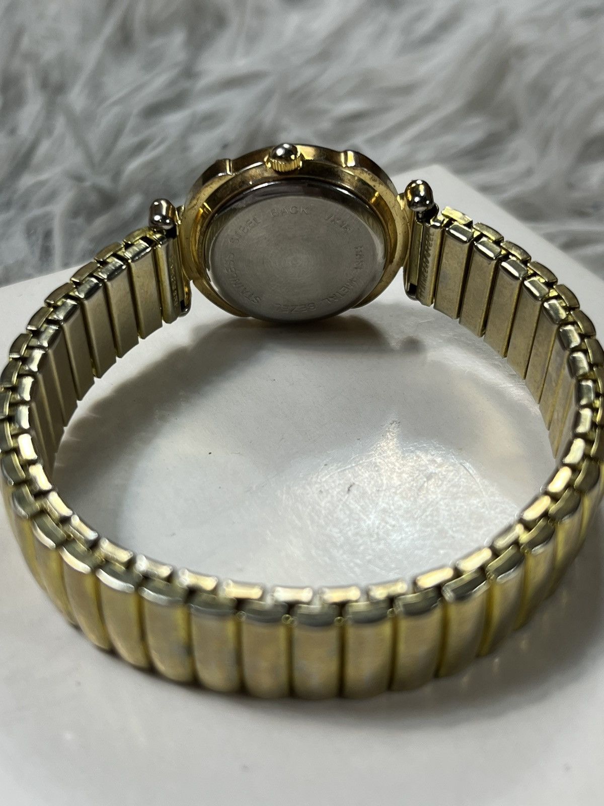 Jewelry Omax Gold & Purple Ladies’ Bracelet Watch – Japanese Brand Size ONE SIZE - 10 Thumbnail