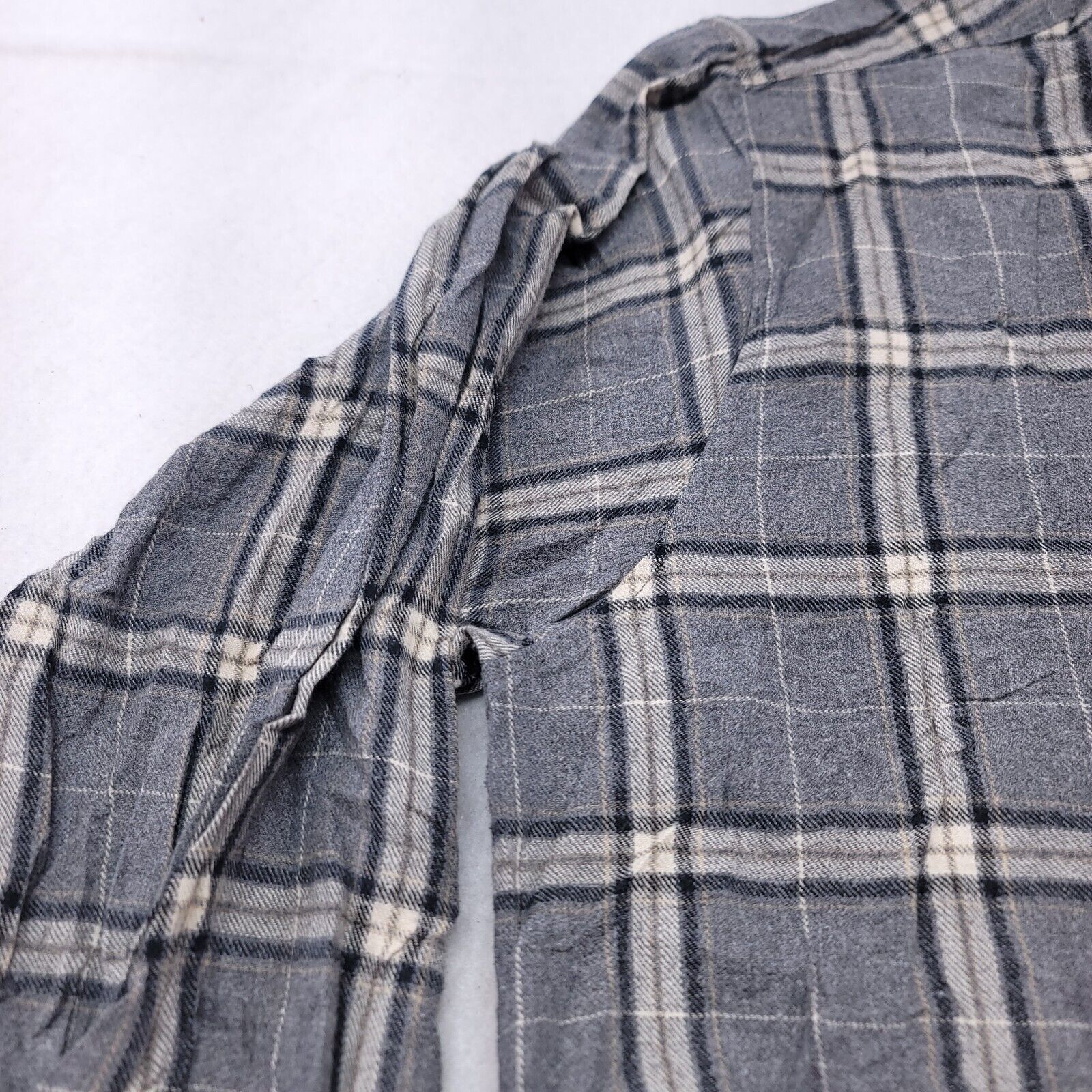 Croft & Barrow Croft & Barrow Windowpane Flannel Shirt Mens Size XL Gray Size US XL / EU 56 / 4 - 4 Thumbnail