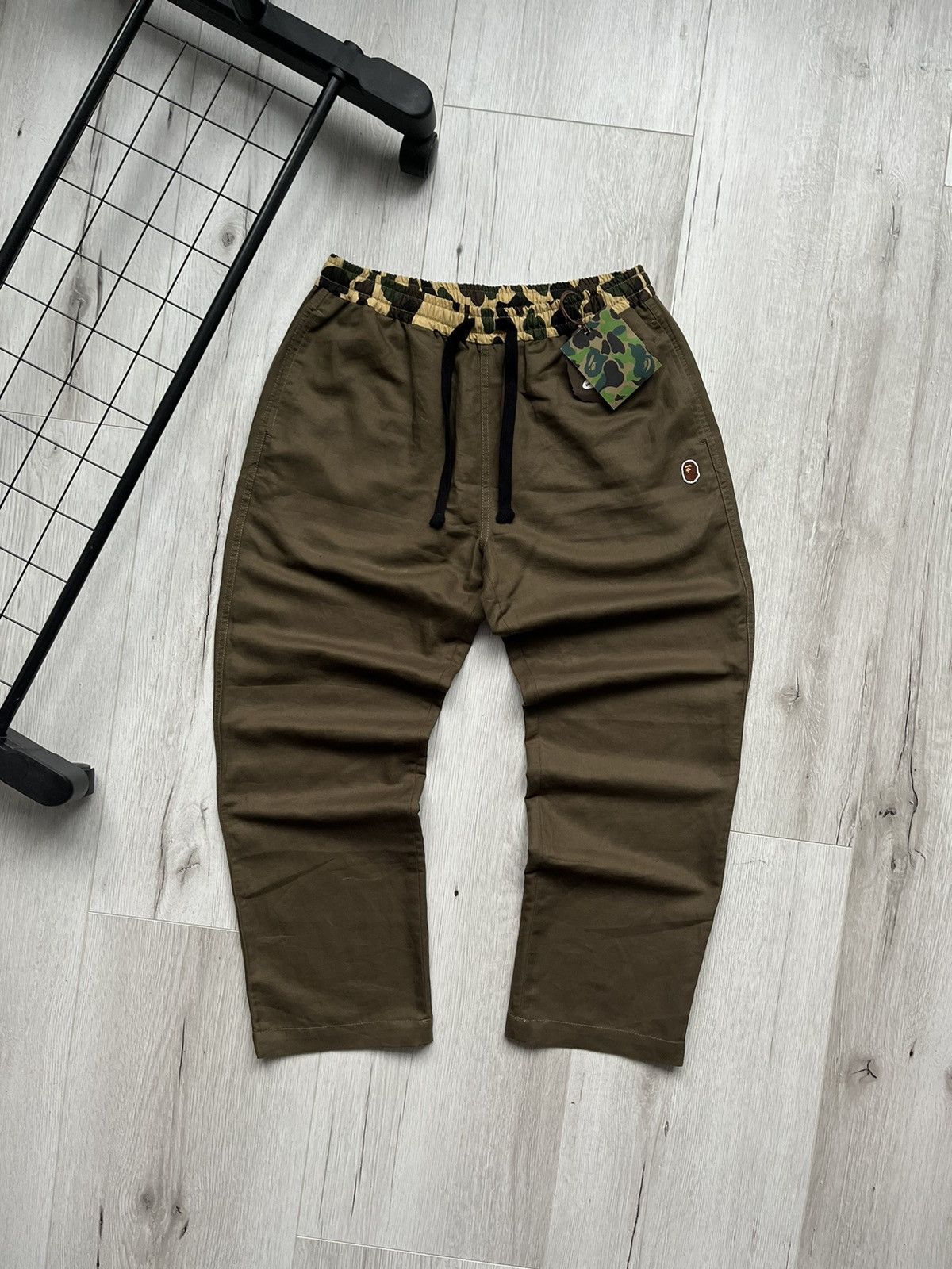 Bape NWT Bape Linen Dark Olive Green Camo Easy Chino Pants Size US 30 / EU 46 - 1 Thumbnail