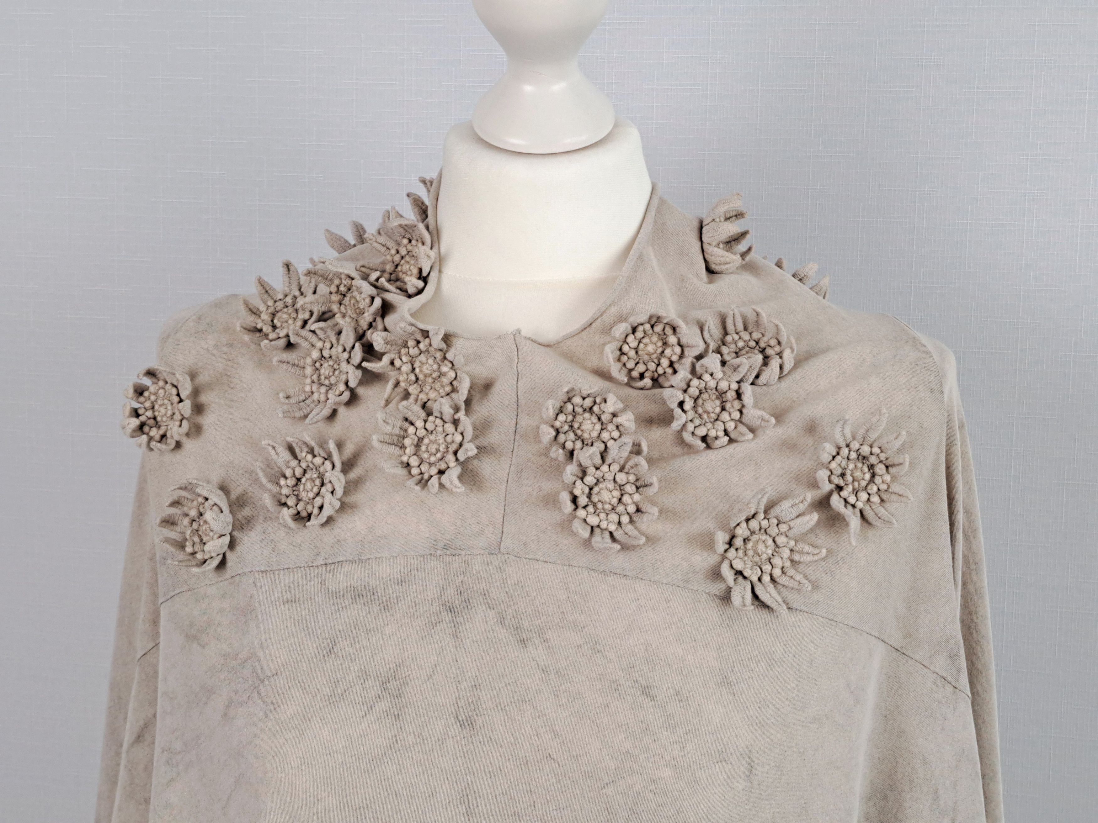 Rundholz RUNDHOLZ Dip flower embellished long sleeve top. Size XS Size XS / US 0-2 / IT 36-38 - 3 Thumbnail