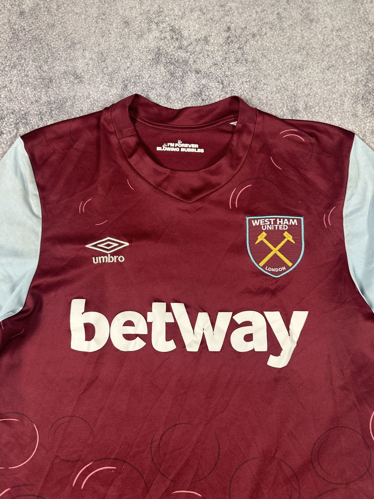 Umbro Vintage Umbro West Ham United Soccer Jersey Streetwear Rare Size US M / EU 48-50 / 2 - 2 Thumbnail