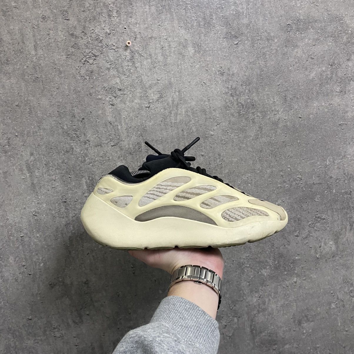 Adidas × Kanye West Adidas Yeezy 700 V3 Azael Size US 8.5 / EU 41-42 - 2 Thumbnail