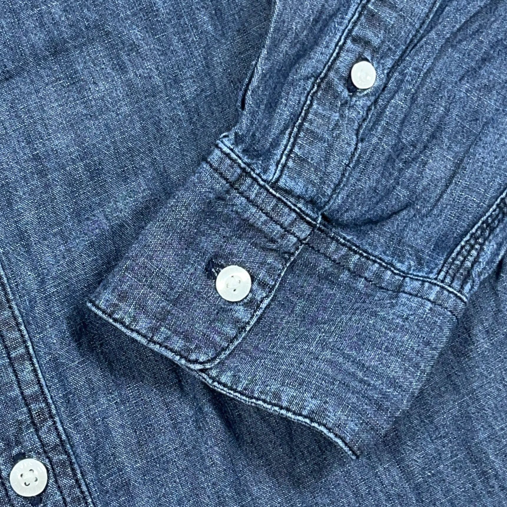 Levi's Levi's Shirt Men Medium Blue Chambray Denim Modern Button-Up Western Pockets Size US M / EU 48-50 / 2 - 3 Thumbnail