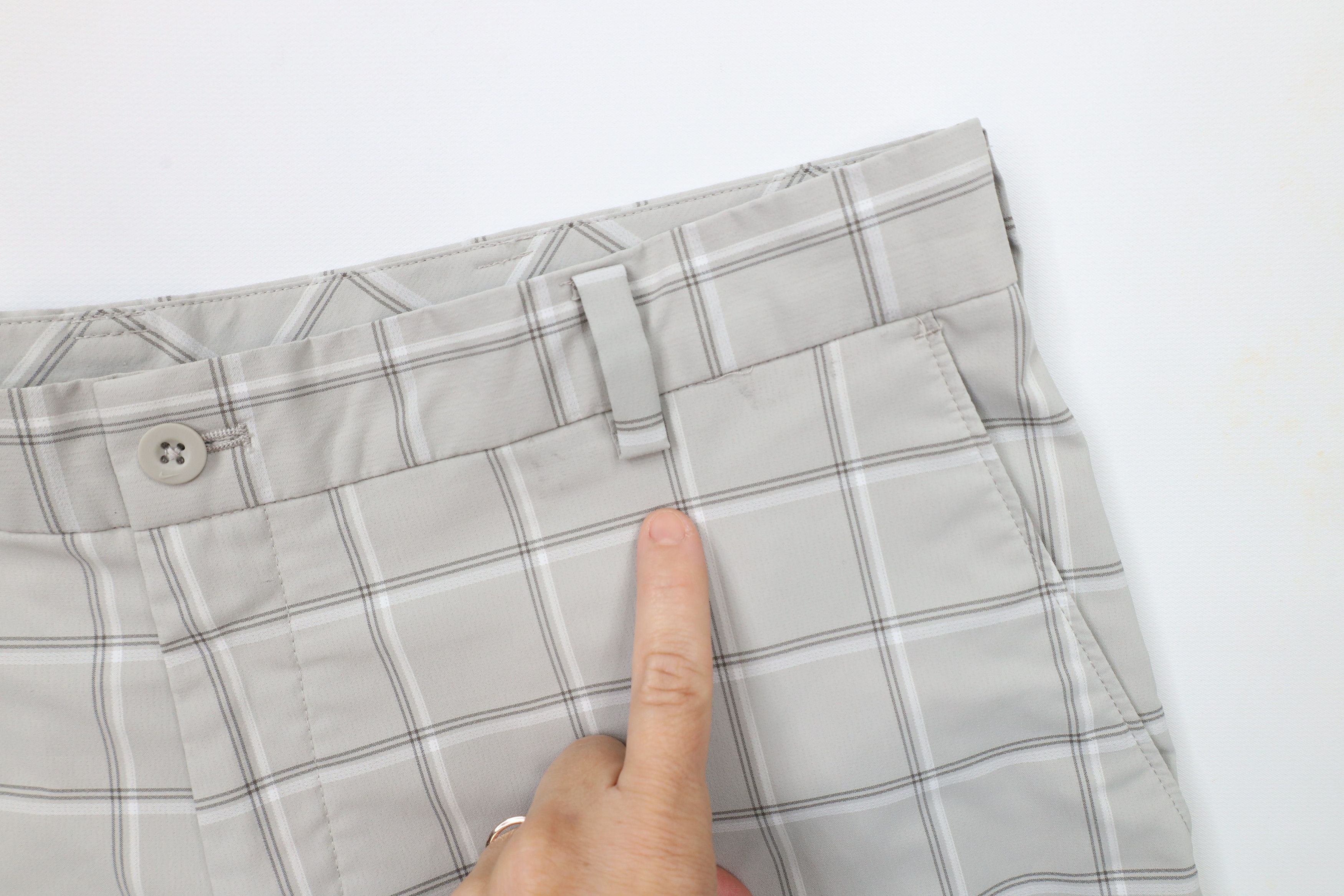 Nike × Vintage Nike Golf Front Golfing Chino Shorts Gray Plaid Polyester Size US 34 / EU 50 - 5 Thumbnail
