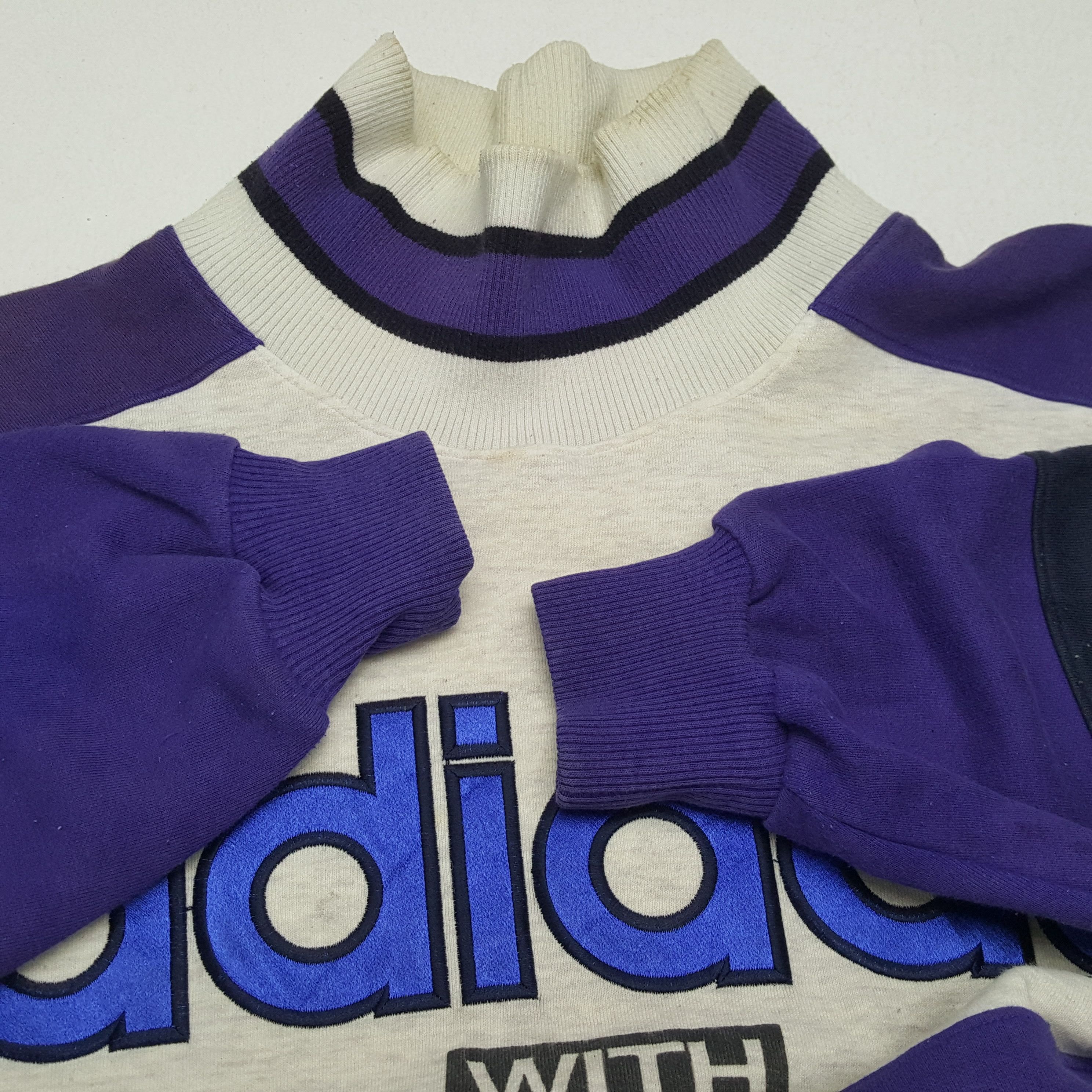 Adidas × Japanese Brand × Vintage Vintage ADIDAS Sportswear Big Logo Sweatshirts Size US L / EU 52-54 / 3 - 9 Thumbnail