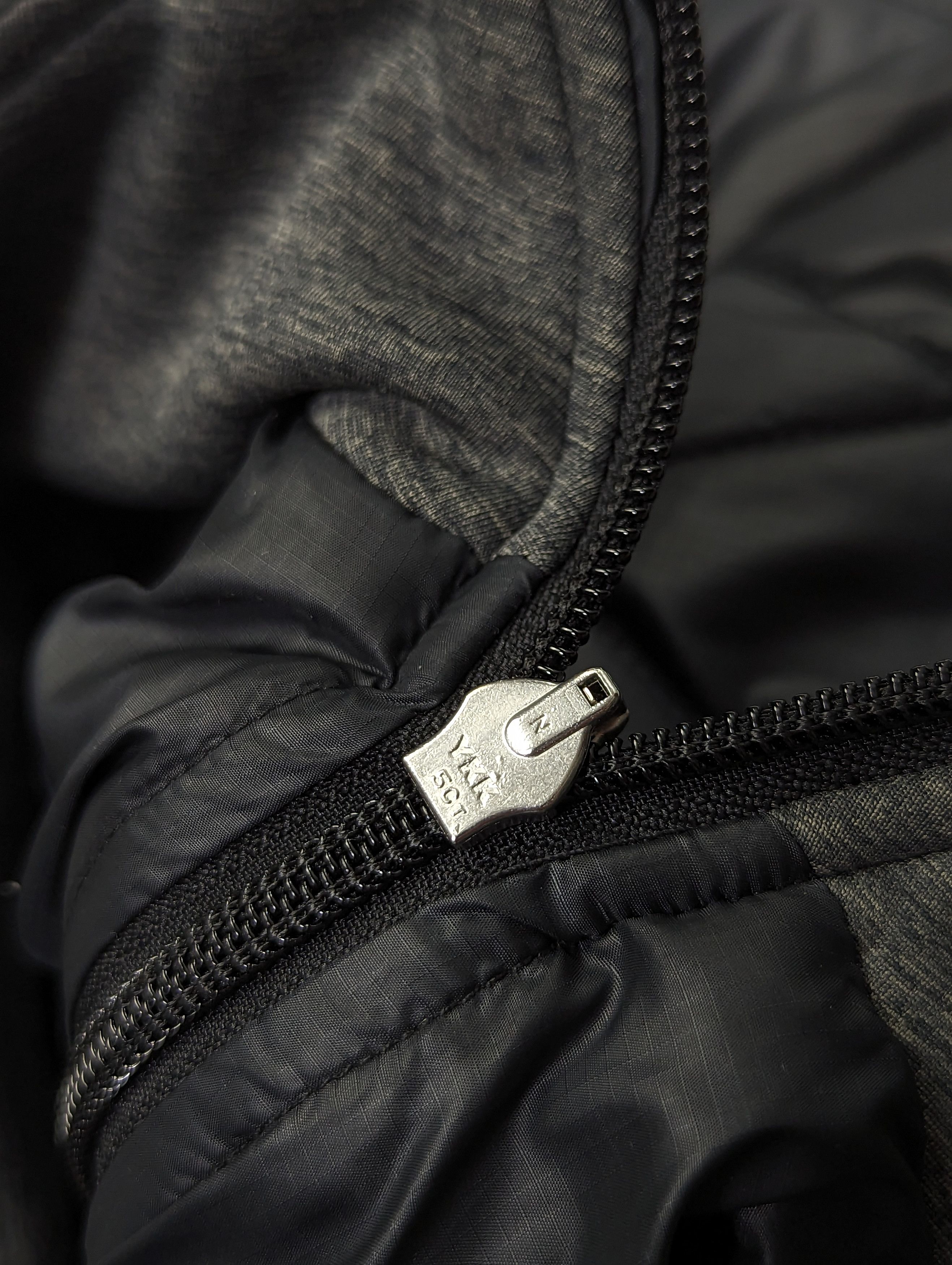 Oakley × Vintage Oakley vintage quilted puffer jacket size L Size US L / EU 52-54 / 3 - 12 Thumbnail