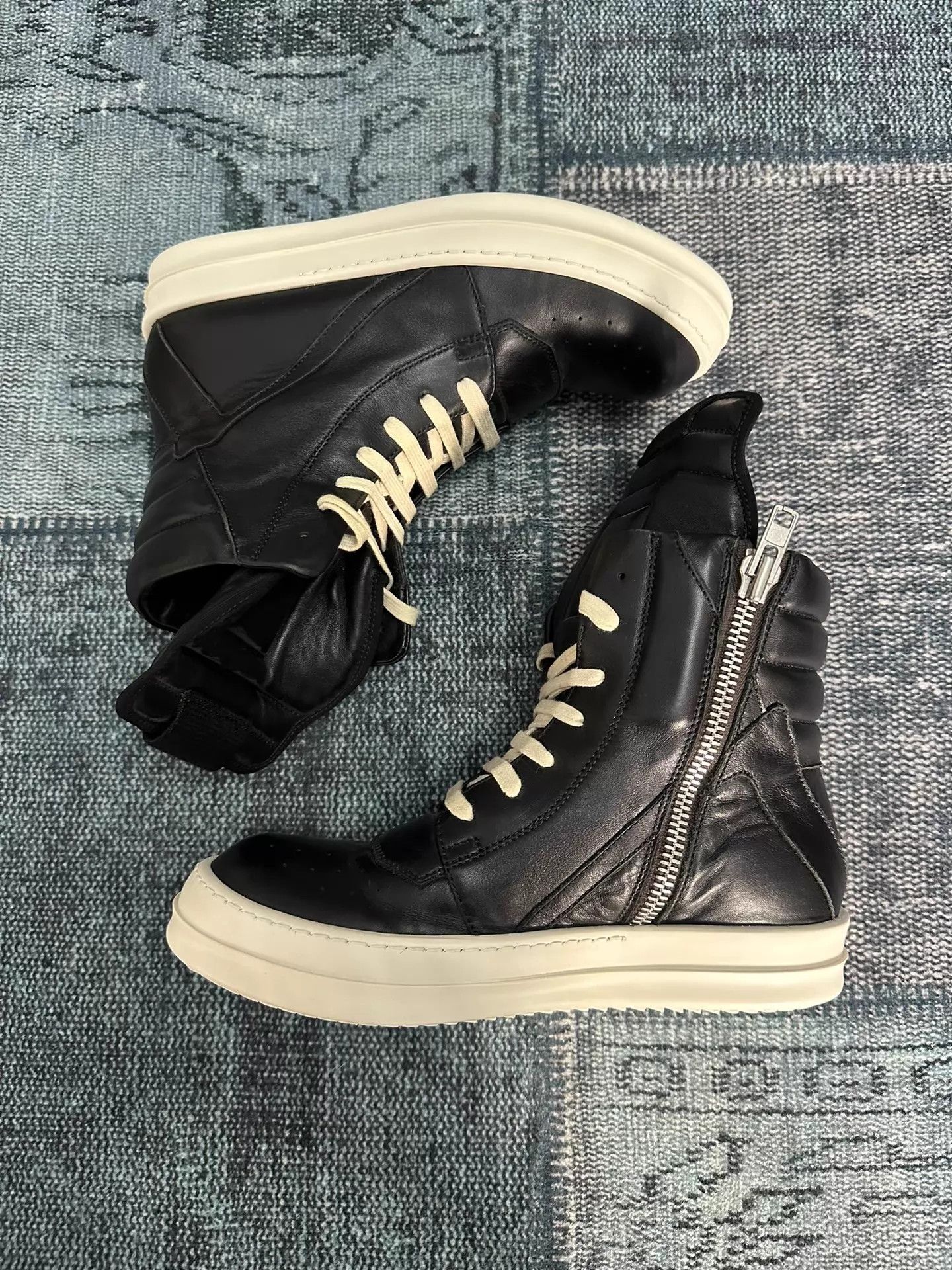 Rick Owens Rick Owens Reverse Triangle 38 Black Minimal Wear Size US 7.5 / IT 37.5 - 2 Thumbnail