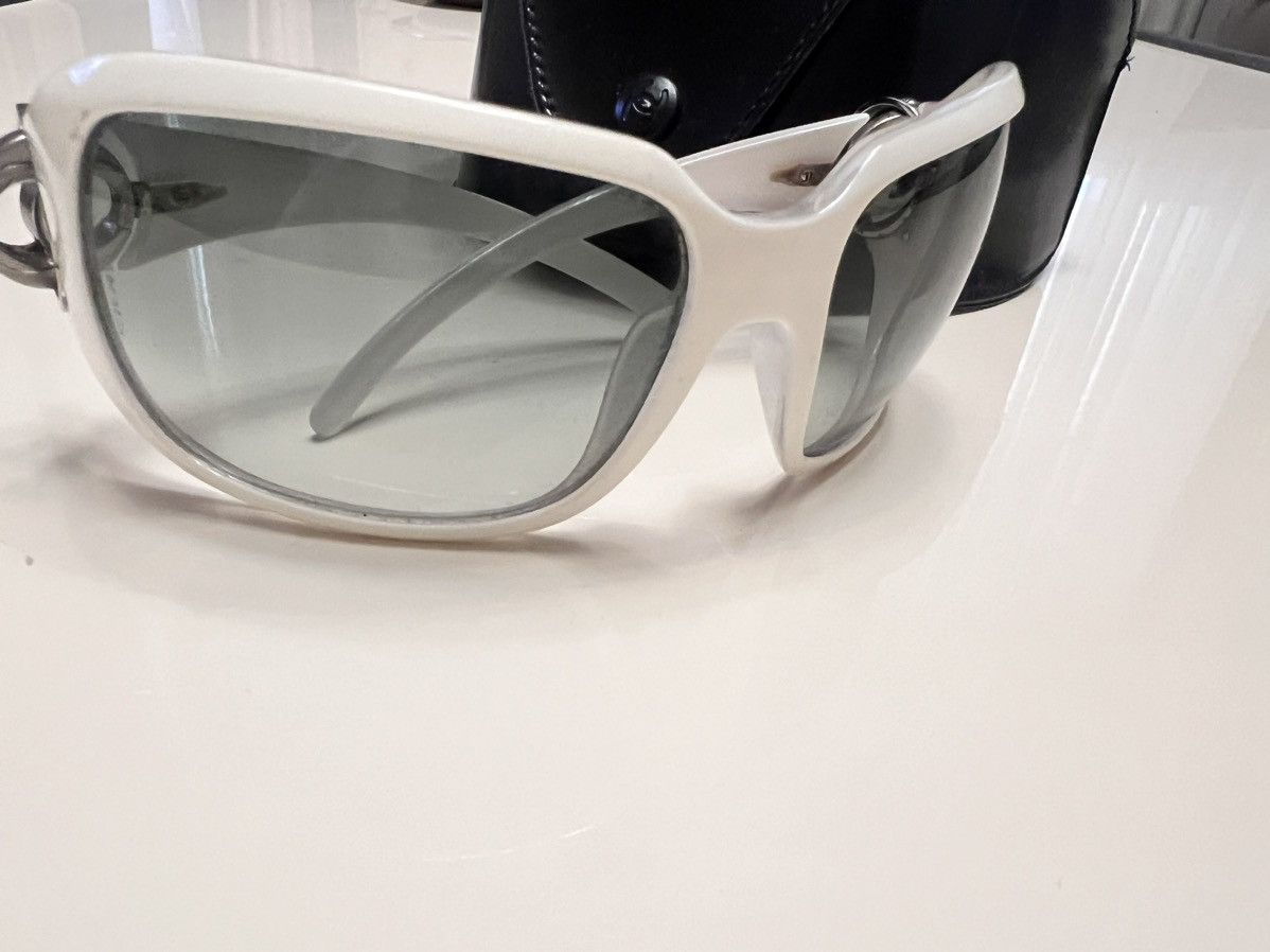 Chanel CHANEL Sunglasses plastic White CC Auth 162589 | Grailed display picture 1