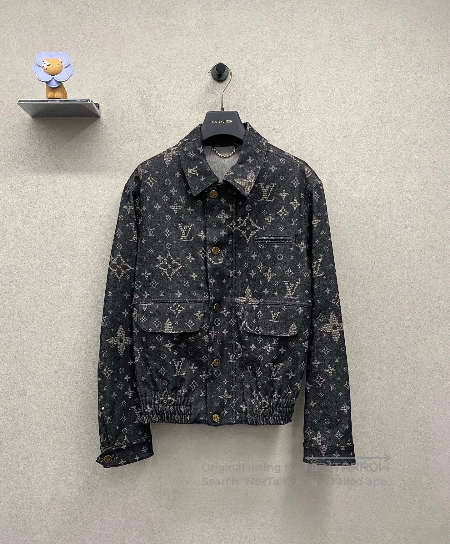 Louis Vuitton LV Black Logo Printed Jacket Size 48. Size US M / EU 48-50 / 2 - 1 Thumbnail