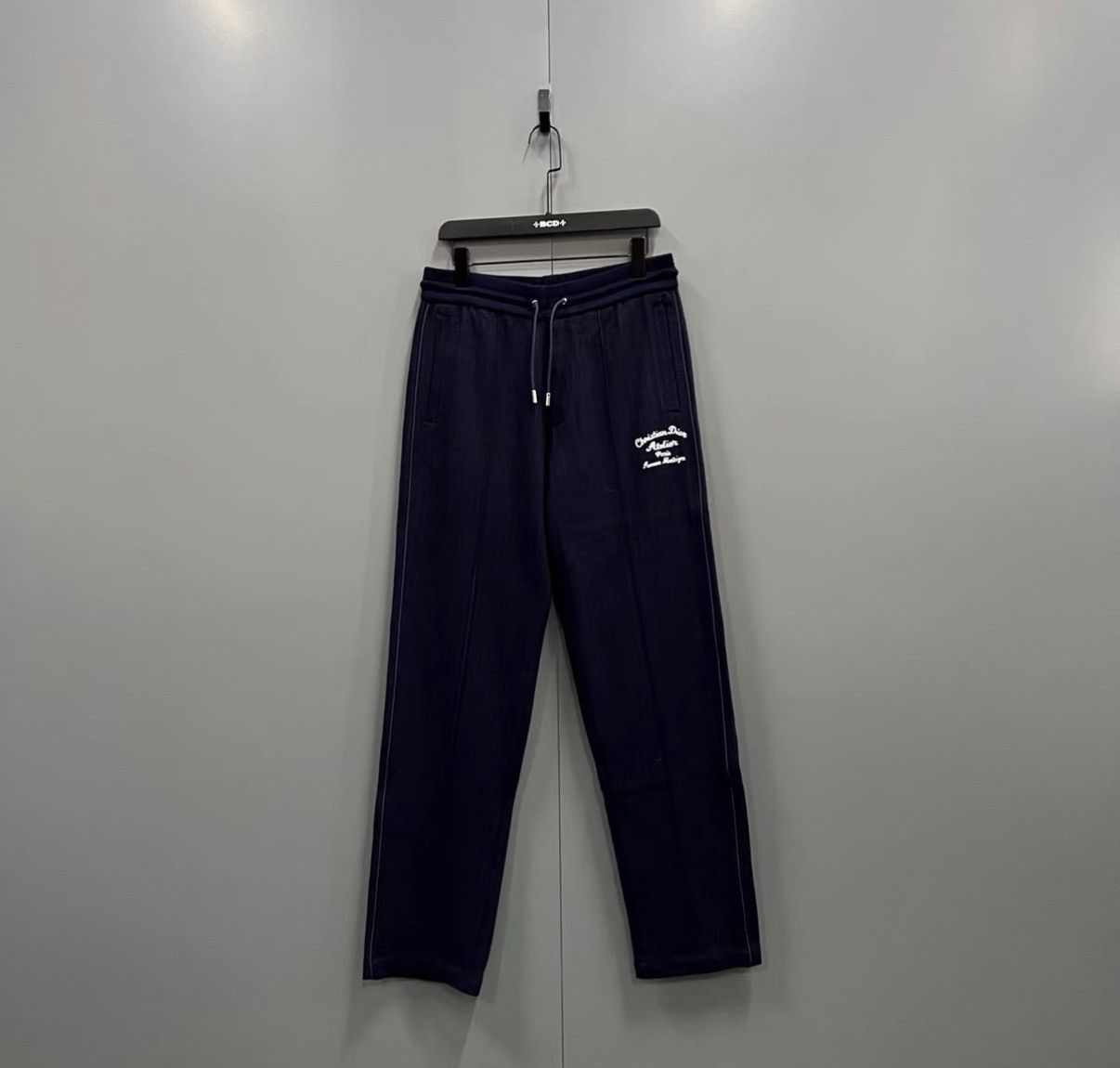 Dior Dior Navy Embroidered Logo Trousers J41 Size 27" / US 4 / IT 40 - 1 Thumbnail