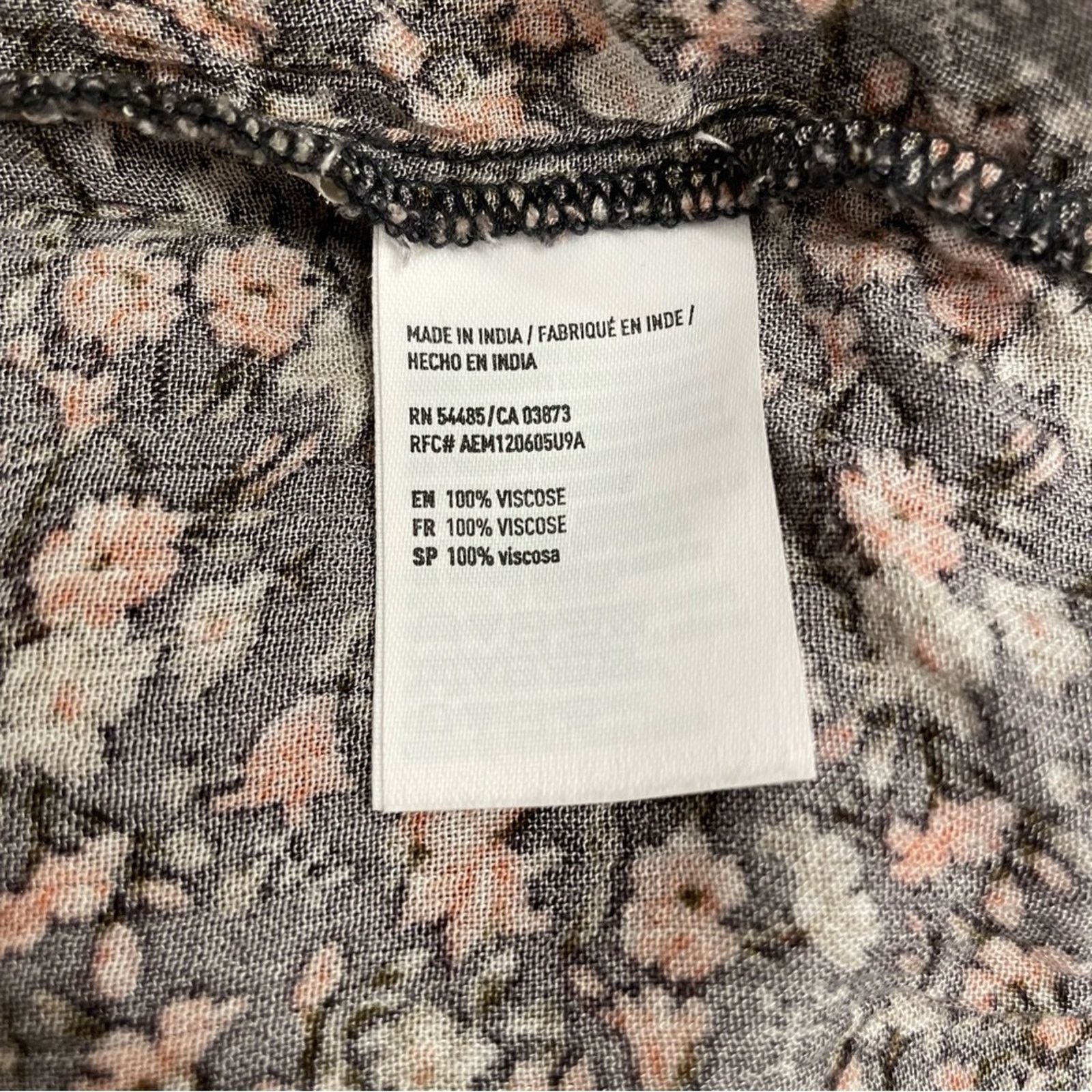 American Eagle Outfitters American Eagle Outfitters Long Sleeve Floral Crop Top S Size S / US 4 / IT 40 - 14 Thumbnail
