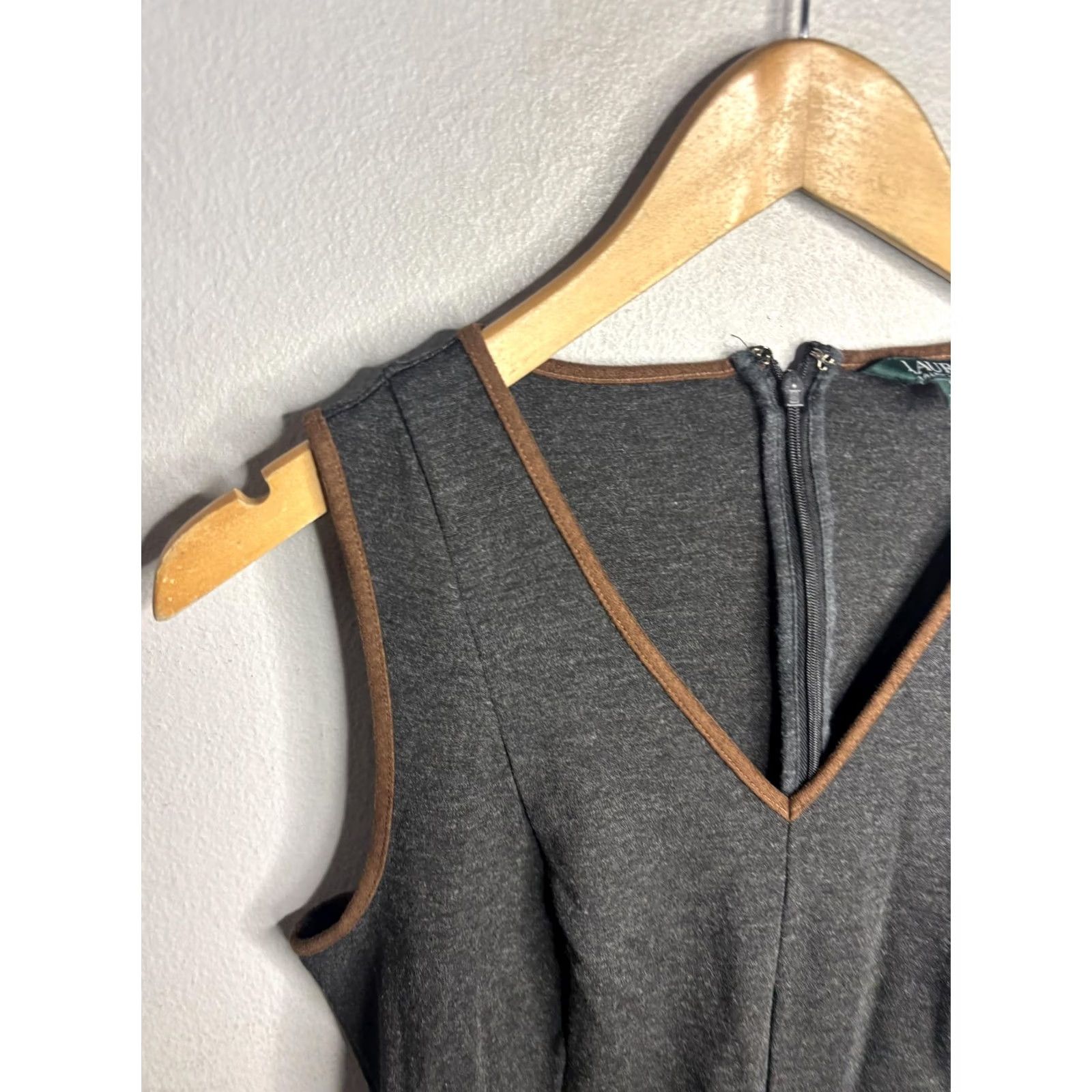 Ralph Lauren Lauren Ralph Dress Womens M Gray Sleeveless Neck Fit Flare Size M / US 6-8 / IT 42-44 - 2 Thumbnail