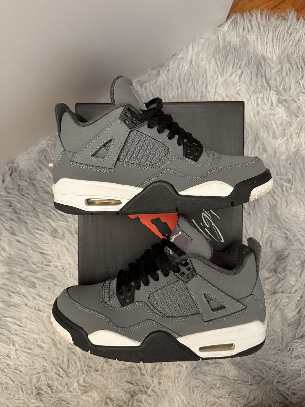 Jordan Brand Air Jordan Retro 4 GS Cool Grey Size US 6.5 / EU 39-40 - 2 Thumbnail