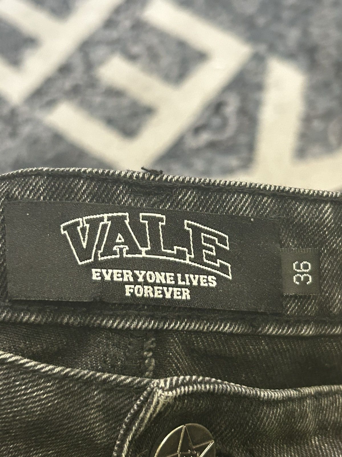 Vale Vale Diamond Jorts Size US 36 / EU 52 - 8 Thumbnail
