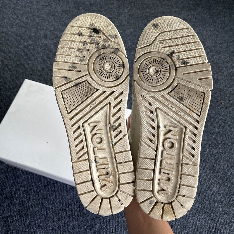 Louis Vuitton Louis Vuitton Trainer Sneakers in White -2508 Size US 6.5 / EU 39-40 - 2 Thumbnail