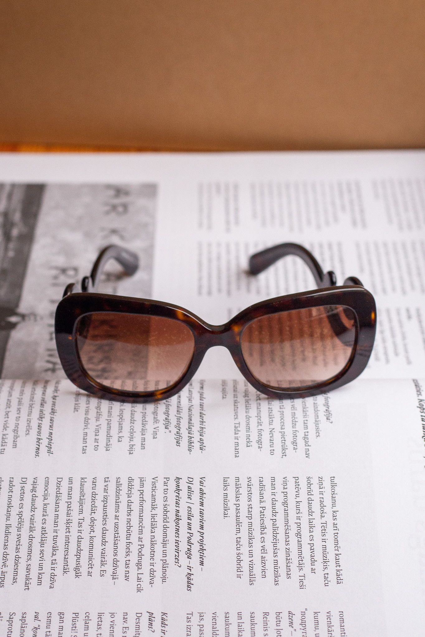 Prada Prada SPR 27N "Minimal Baroque" Archive Sunglasses Size ONE SIZE - 5 Thumbnail