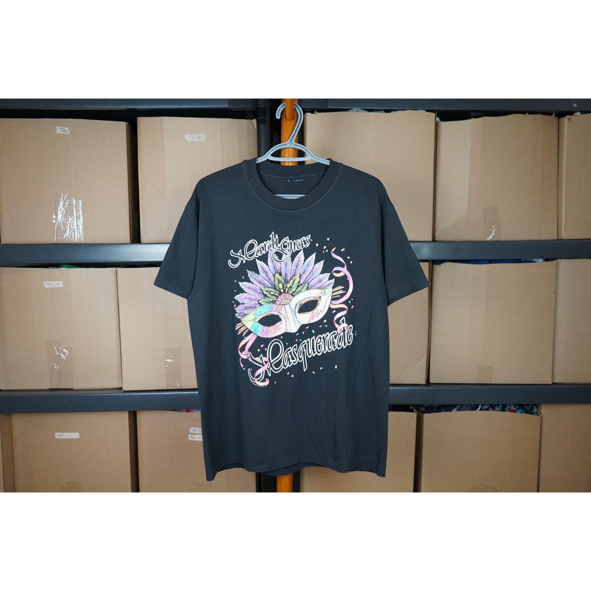 Vintage Vintage Mardi Gras Masquerade Art Tshirt Men's M #436 Size US M / EU 48-50 / 2 - 1 Thumbnail