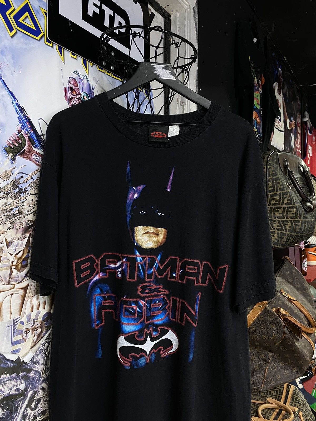 Vintage 90’s Vintage Batman & Robin Movie Promo Tee Shirt XLarge Size US XL / EU 56 / 4 - 5 Thumbnail