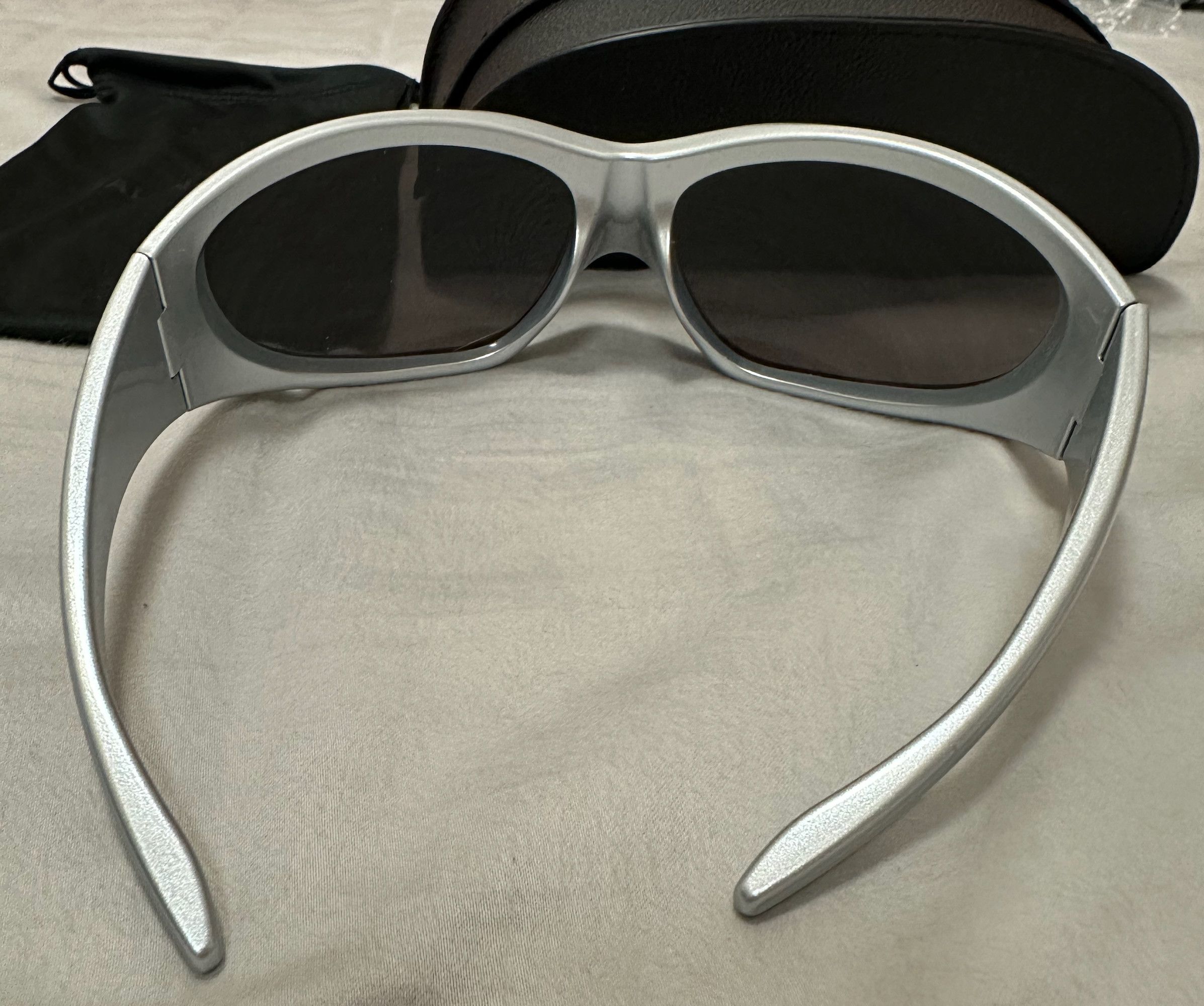 Balenciaga Balenciaga 22FW Skin XXL Sunglasses in Silver Size ONE SIZE - 3 Thumbnail