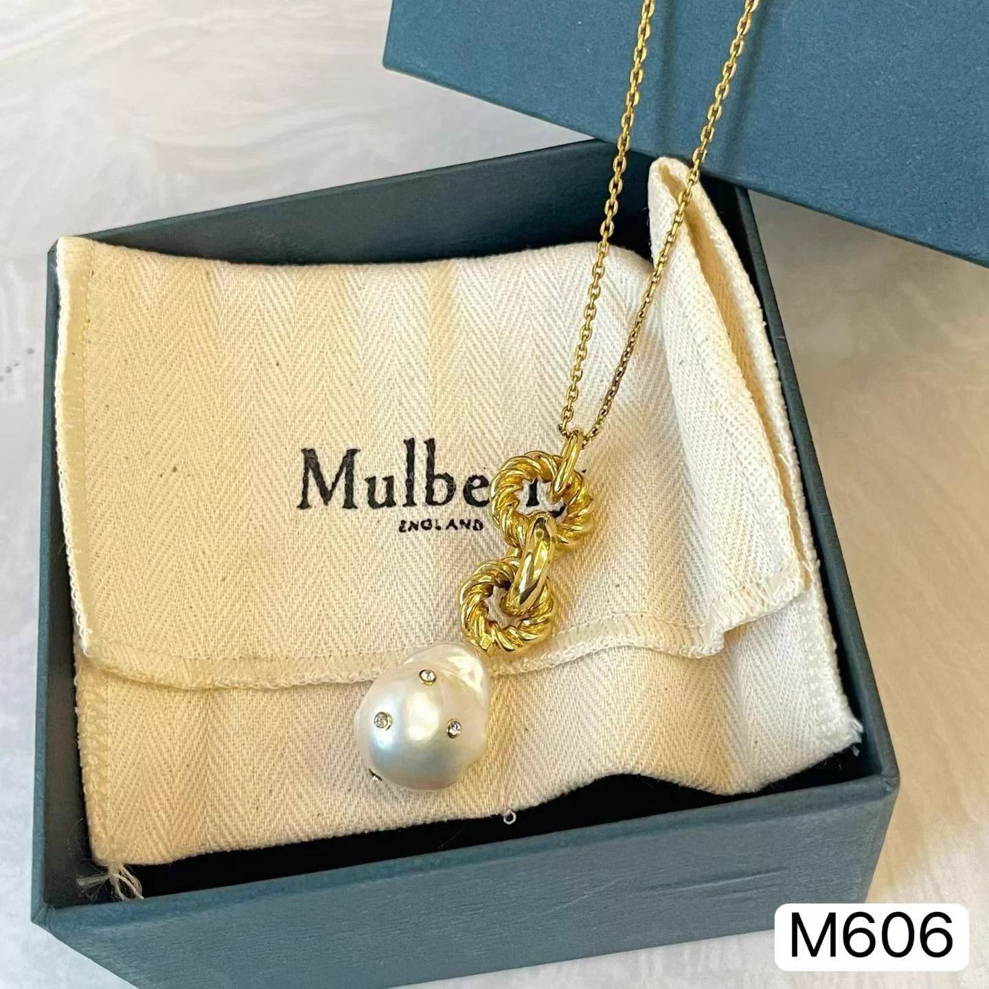 Mulberry mulberry rare pearl necklace new adj 46-51cm w/box dustbag Size ONE SIZE - 5 Thumbnail