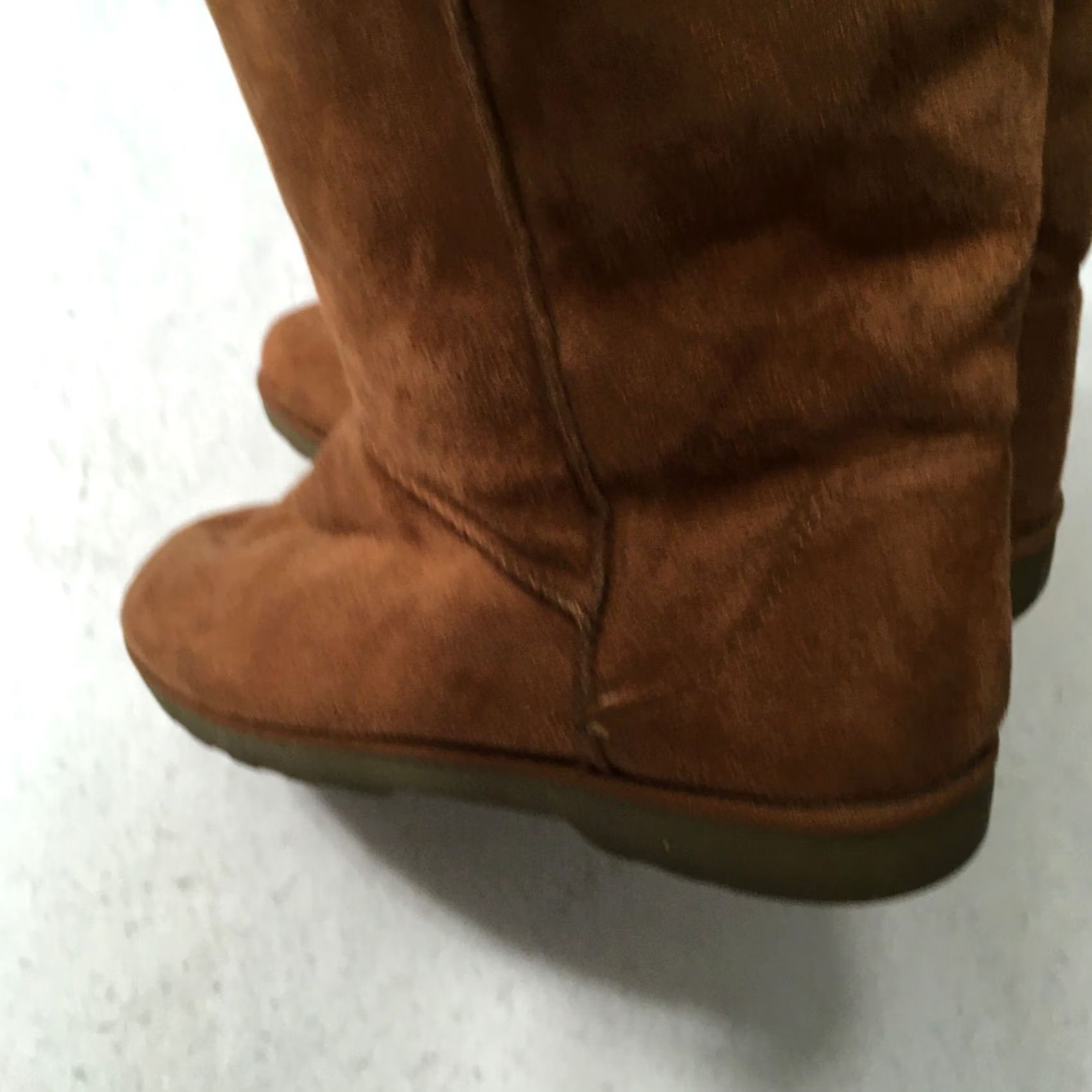 Vintage SO Women’s Sz 9 Chestnut Brown Faux Fur Cozy Winter Mid-Calf Boots Size US 9 / IT 39 - 4 Thumbnail