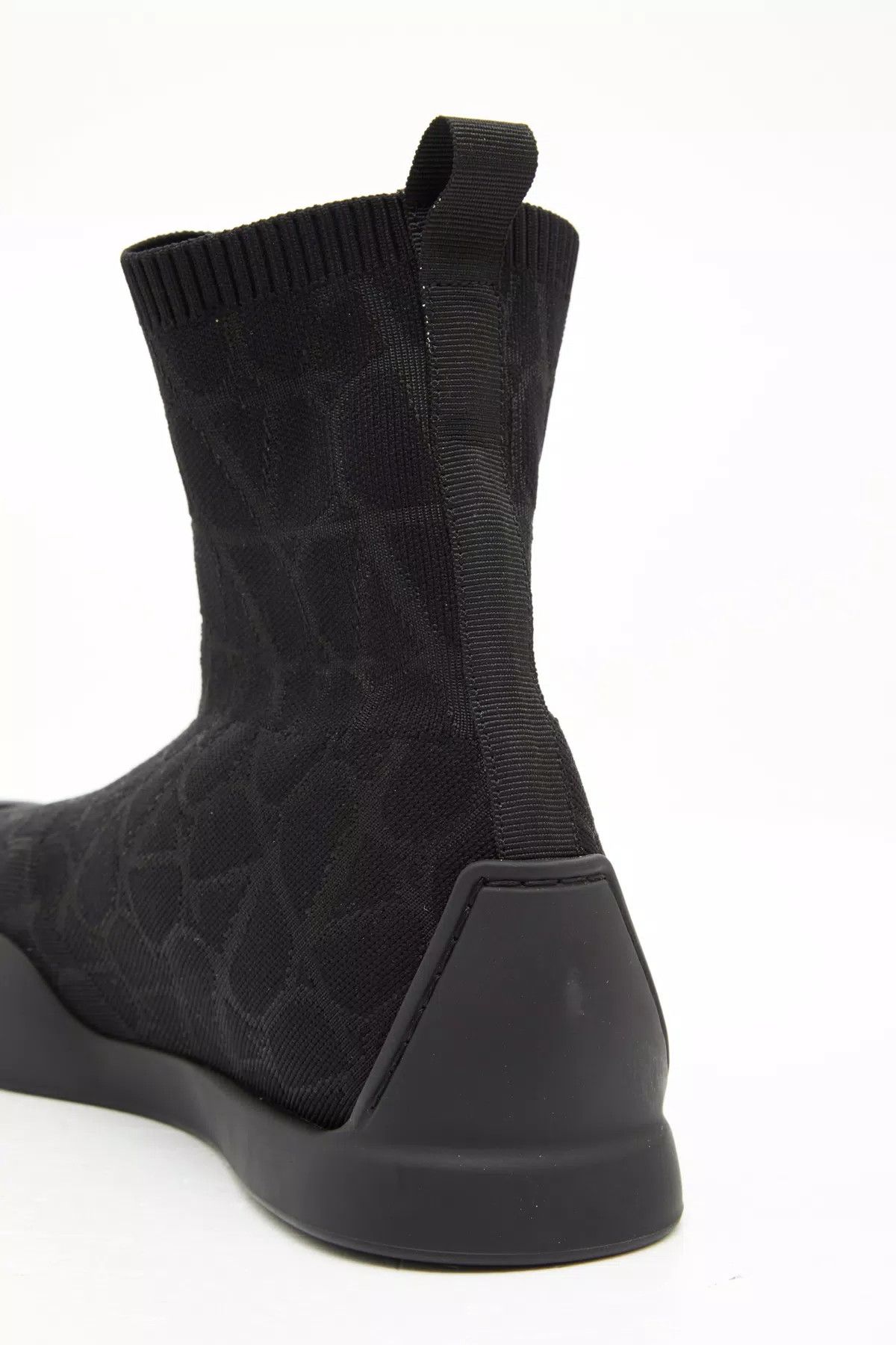 Valentino oc11z0625 Cityshore High Top Sneaker in Black Size US 7 / EU 40 - 3 Thumbnail