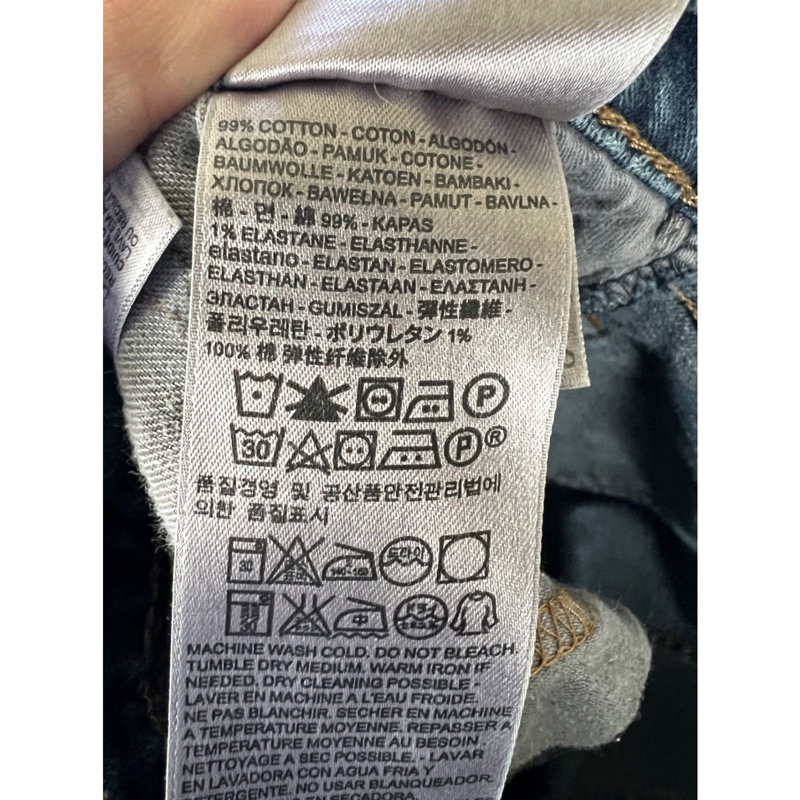 Levi's VINTAGE Levi’s 505 Jeans Blue Denim 32x30 Medium Wash Regular Fit 5-Pocket Men Mens USA 90s Mexico 100% Cotton Taper Straight Size US 32 / EU 48 - 7 Thumbnail