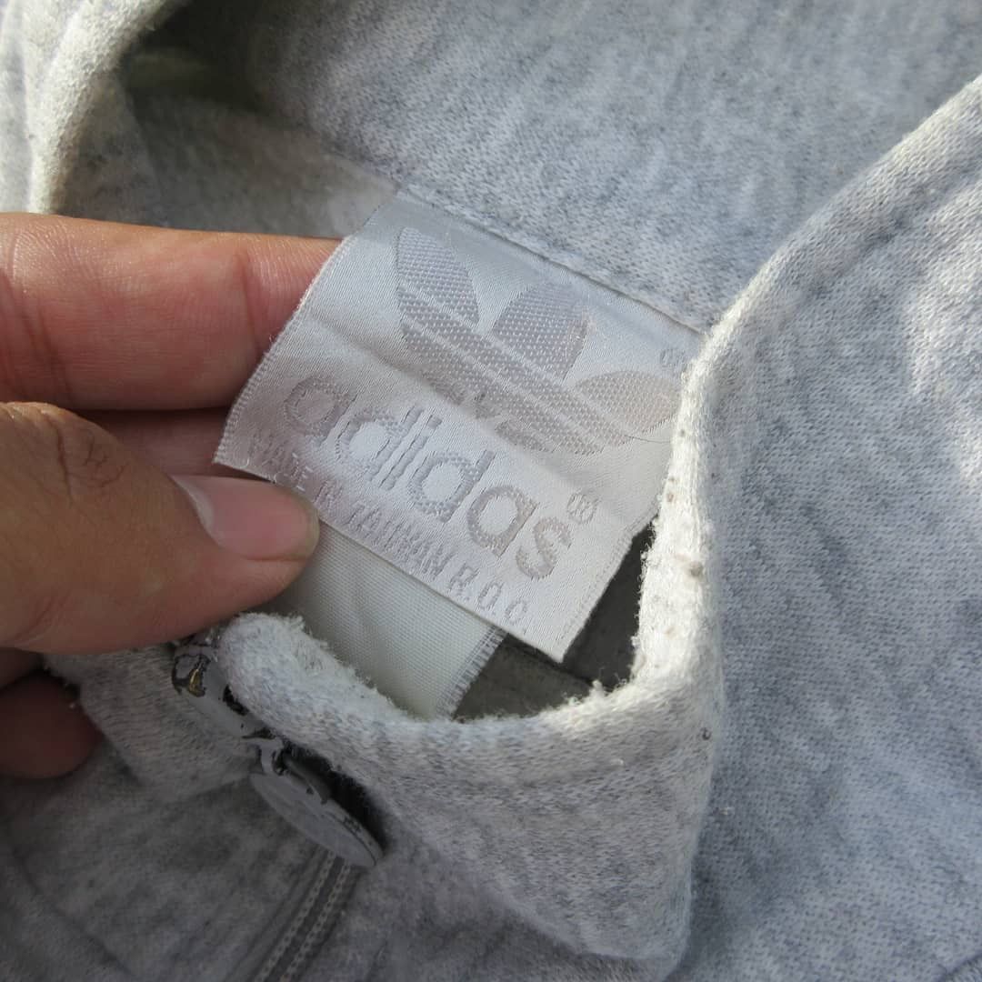 Adidas Adidas Originals Classic Gems Tracktop Jacket In Grey Size US M / EU 48-50 / 2 - 5 Thumbnail