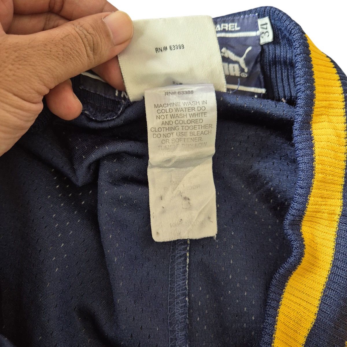 NBA × Puma × Vintage Vintage nba indiana pacers shorts Size US 34 / EU 50 - 7 Thumbnail