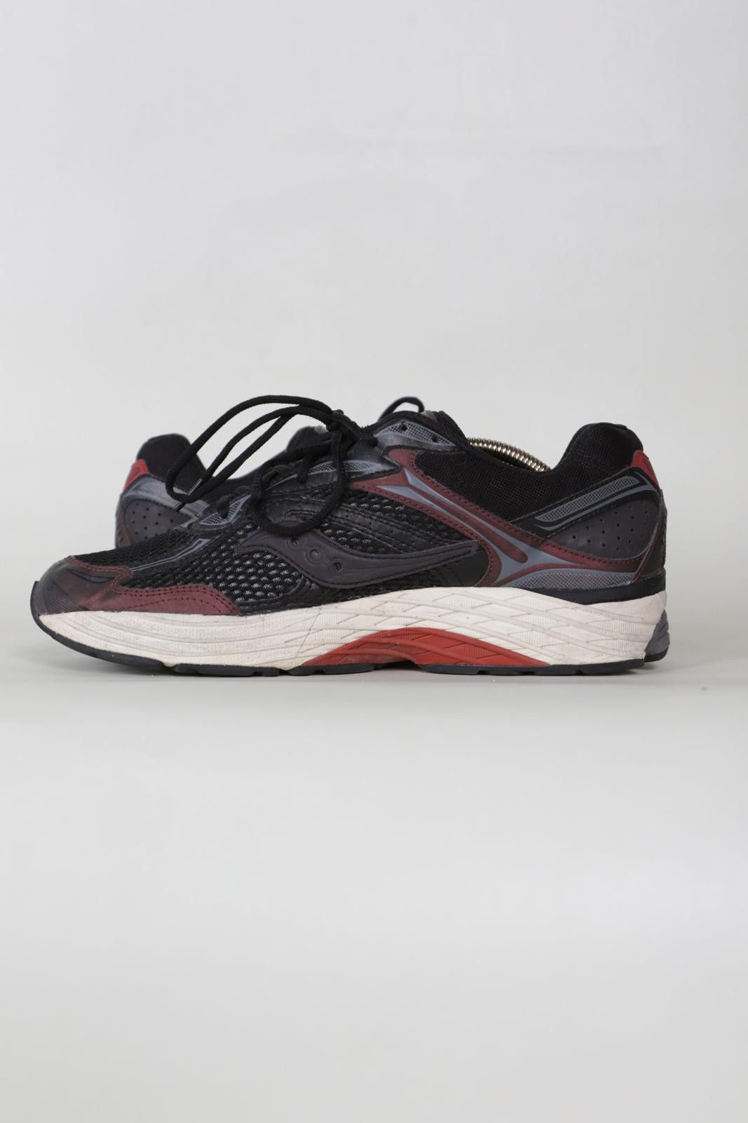 Saucony 2024' Saucony ProGrid Omni 9 Disrupt Pack Low-Top Sneakers Size US 11 / EU 44 - 4 Thumbnail
