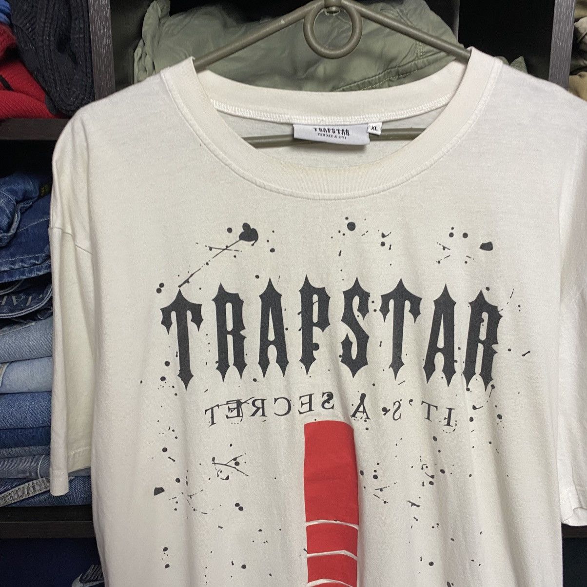 Trapstar London Mens Trapstar London Big Graphic logo y2k streetwear tee Size US XL / EU 56 / 4 - 2 Thumbnail