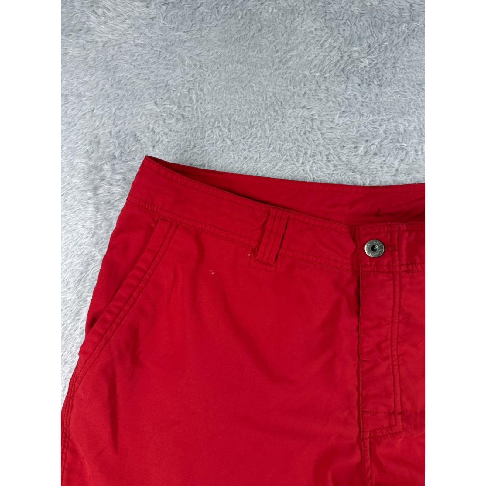 The North Face The North Face Shorts Men 38 Red Zipper Cargo Polyester Hiking Fishing Outdoors Size US 38 / EU 54 - 4 Thumbnail