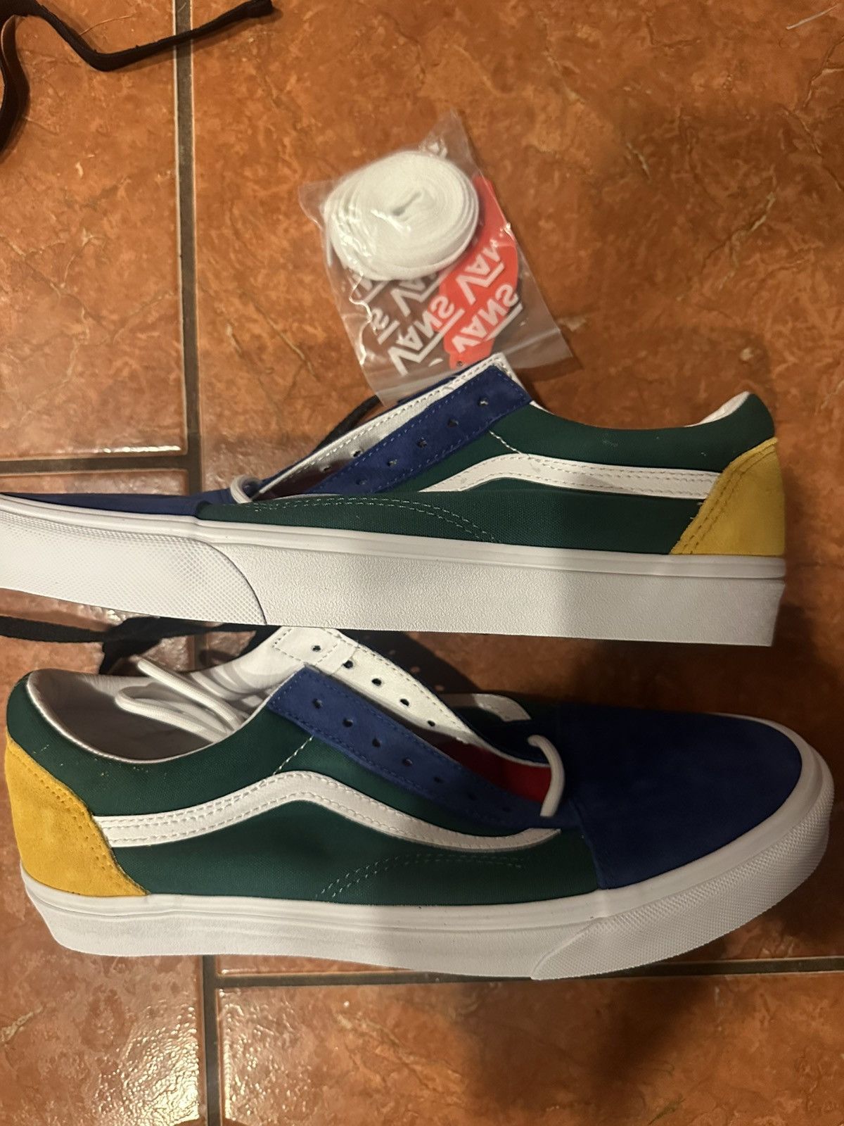 Vans Vans Yatch Club Size US 11 / EU 44 - 3 Thumbnail