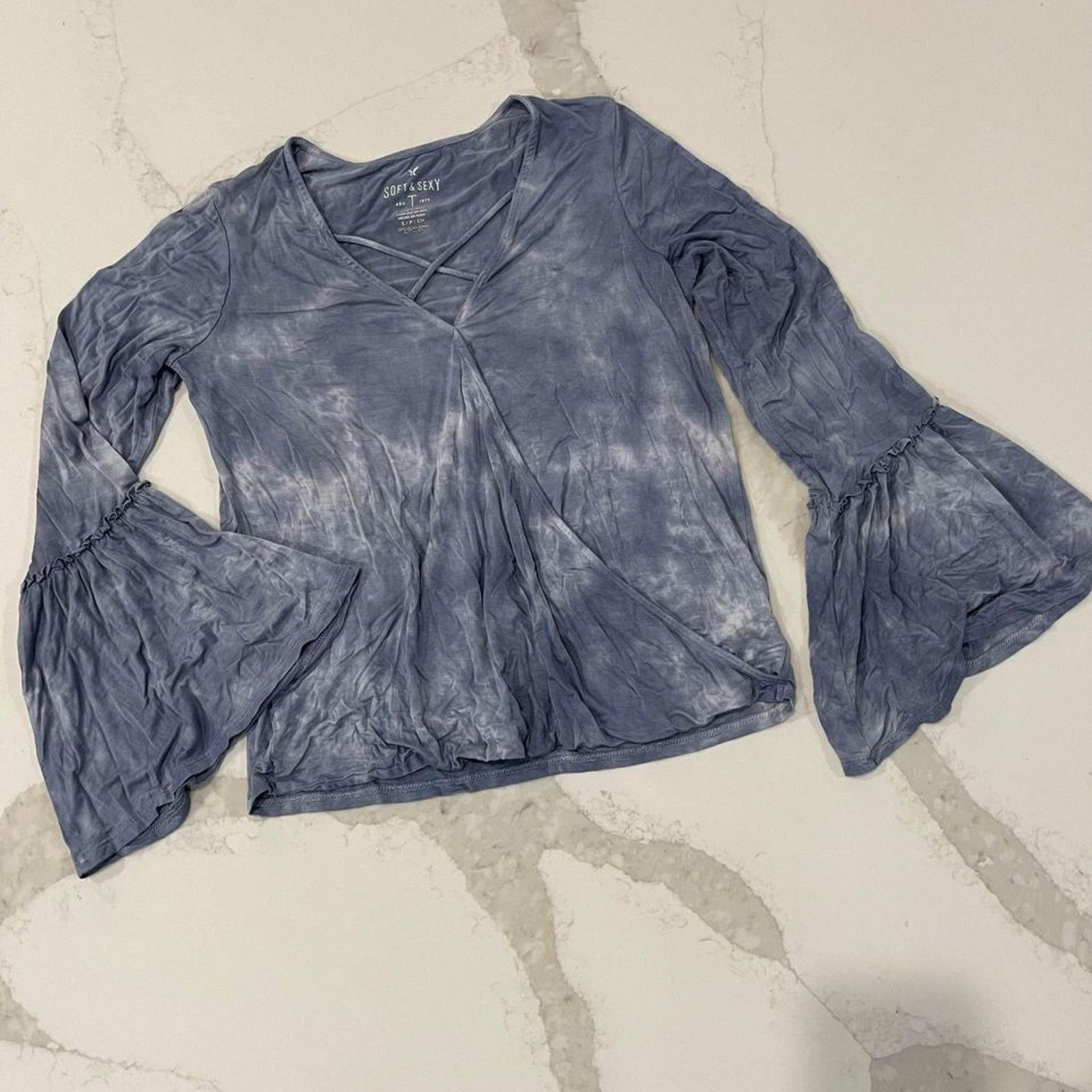 American Eagle Outfitters American Eagle Soft & Sexy Bell Sleeve Blouse Womens Small Size S / US 4 / IT 40 - 1 Thumbnail