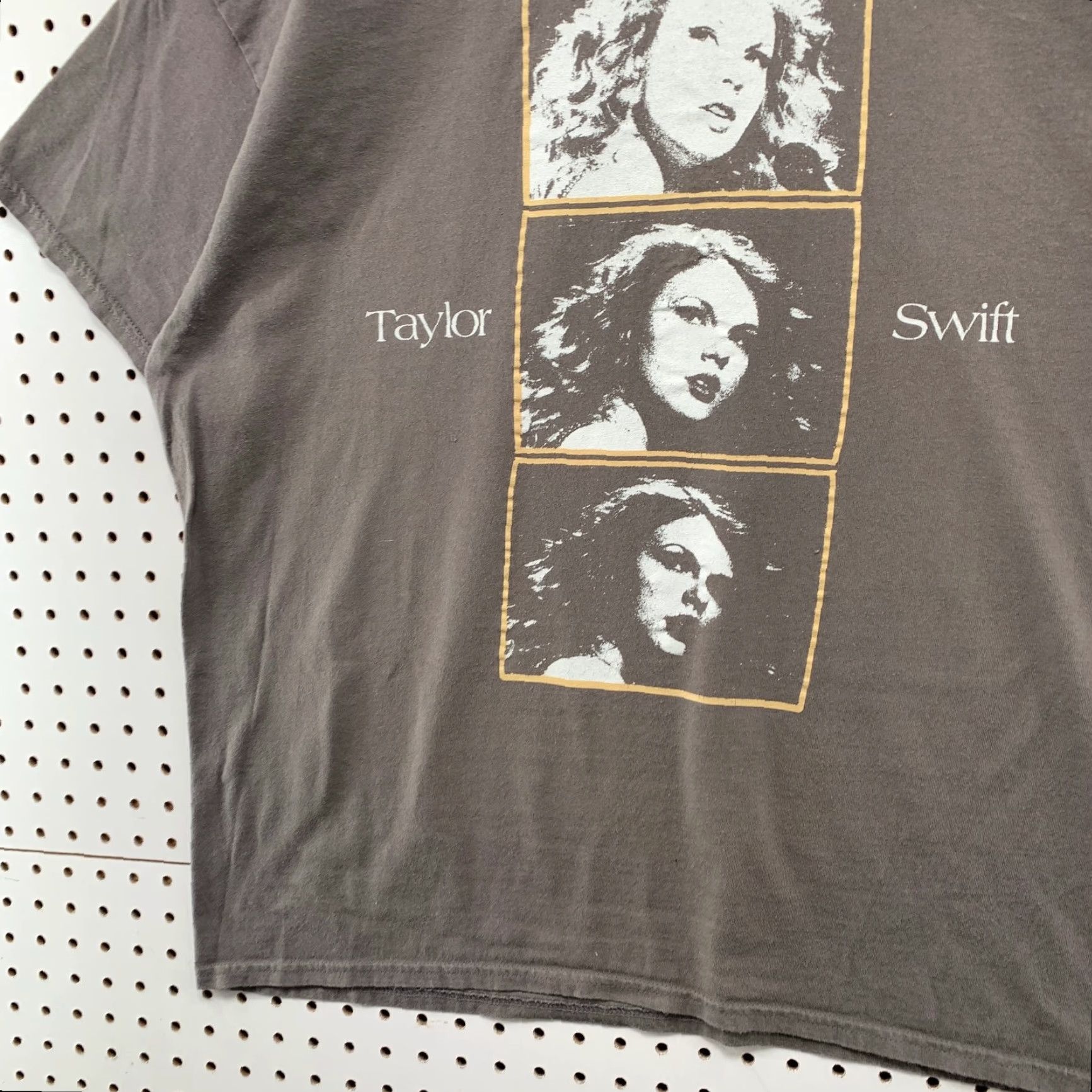 Vintage Taylor Swift Fearles Shirt Mens 2XL Gray The Way I Love You Pop Music Swifty Shirt Mens 2XL Gray Size US XXL / EU 58 / 5 - 3 Thumbnail