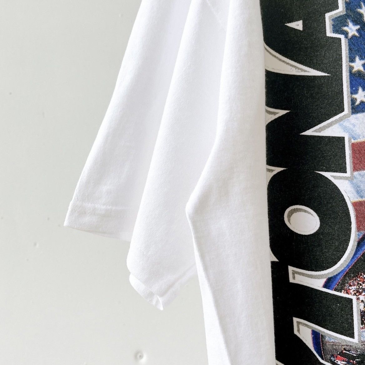 Vintage Daytona 500 Indianapolis Motor Speedway racing t-shirt/ L Size US L / EU 52-54 / 3 - 5 Thumbnail