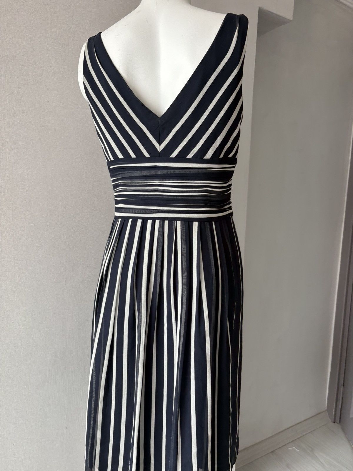 Ann Taylor Ann taylor silk dress Size L / US 10 / IT 46 - 18 Thumbnail