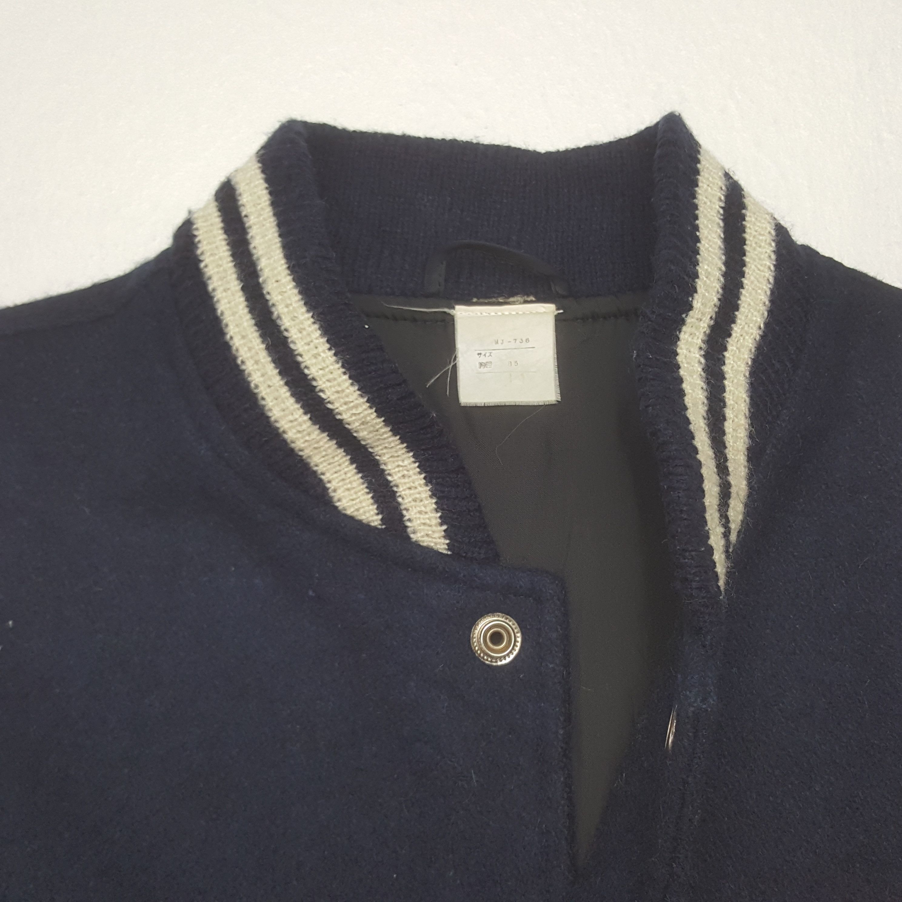 Vintage Vintage Snoopy Peanuts Varsity Jacket C308N28 Size US S / EU 44-46 / 1 - 4 Thumbnail