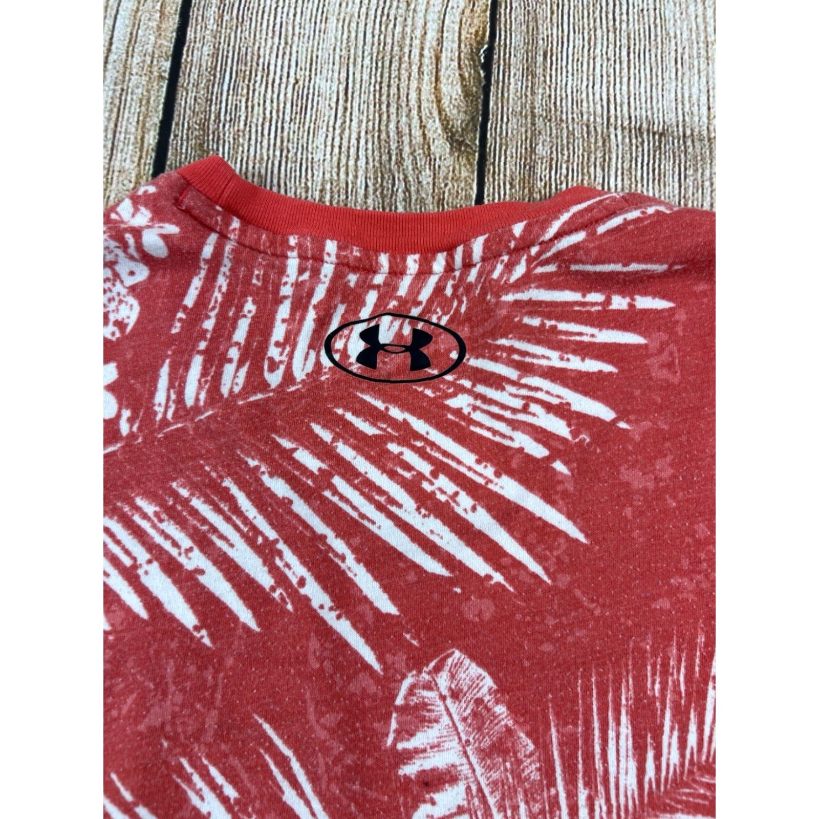 Under Armour Under Armour Project Rock T-Shirt Camouflage Hawaiian Red S Crew Neck Short Sleeve Mens Small Regular Lightweight Gym & Training Size US S / EU 44-46 / 1 - 7 Thumbnail