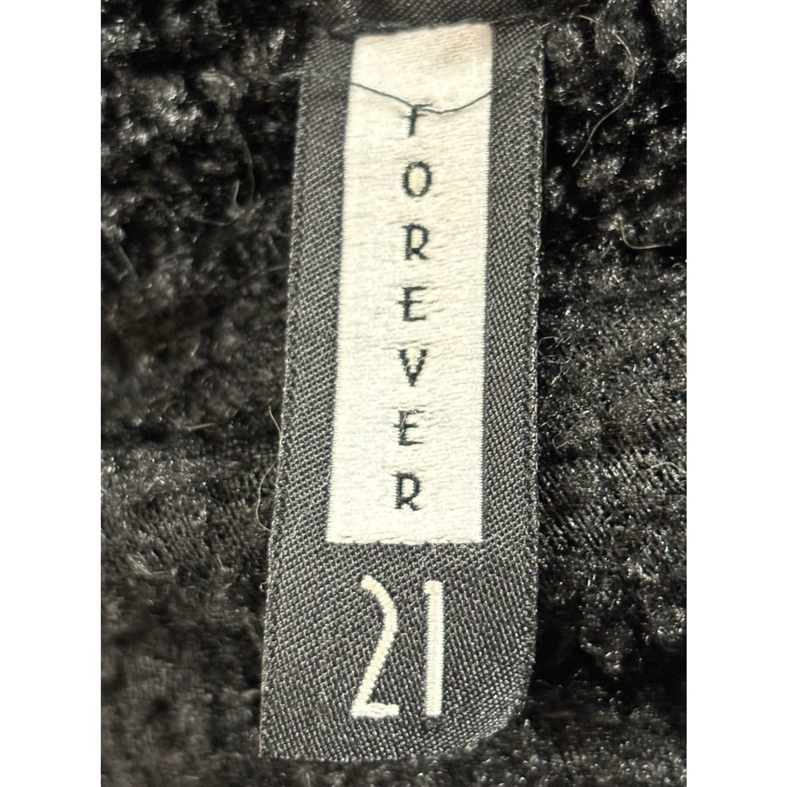 Forever 21 VINTAGE Forever 21 Fringe Collar Cardigan Duster Women’s S Black Bohemian 90s Y2K Goth Mens? Size S / US 4 / IT 40 - 6 Thumbnail