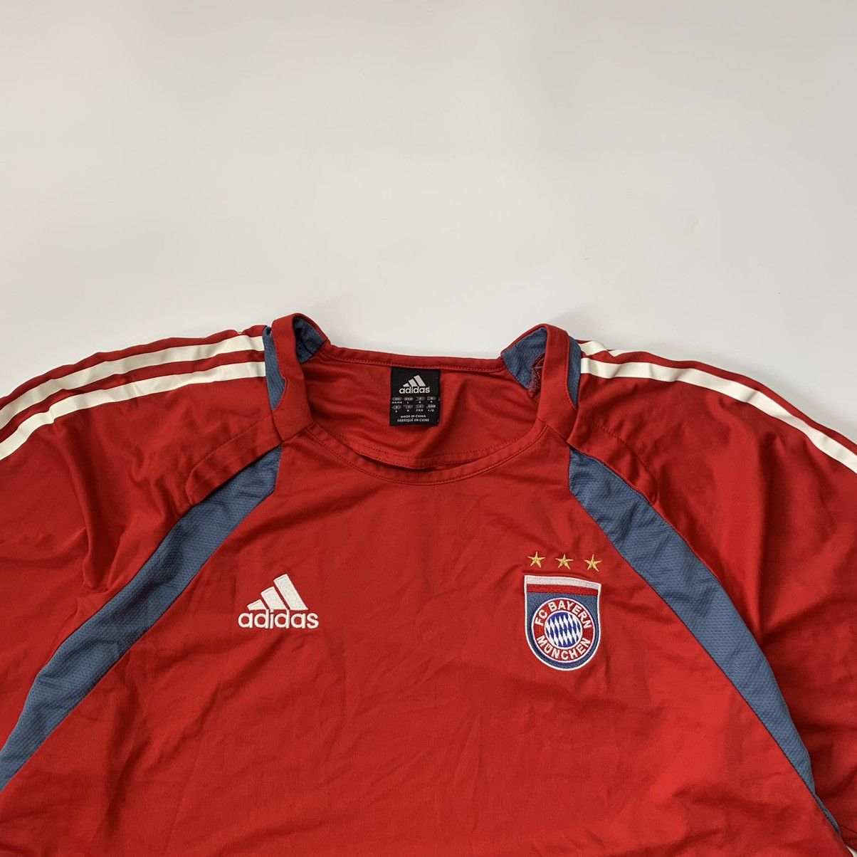 Other Vintage Bayern Munich 2005 jersey Blockcore style y2k Size US L / EU 52-54 / 3 - 5 Thumbnail